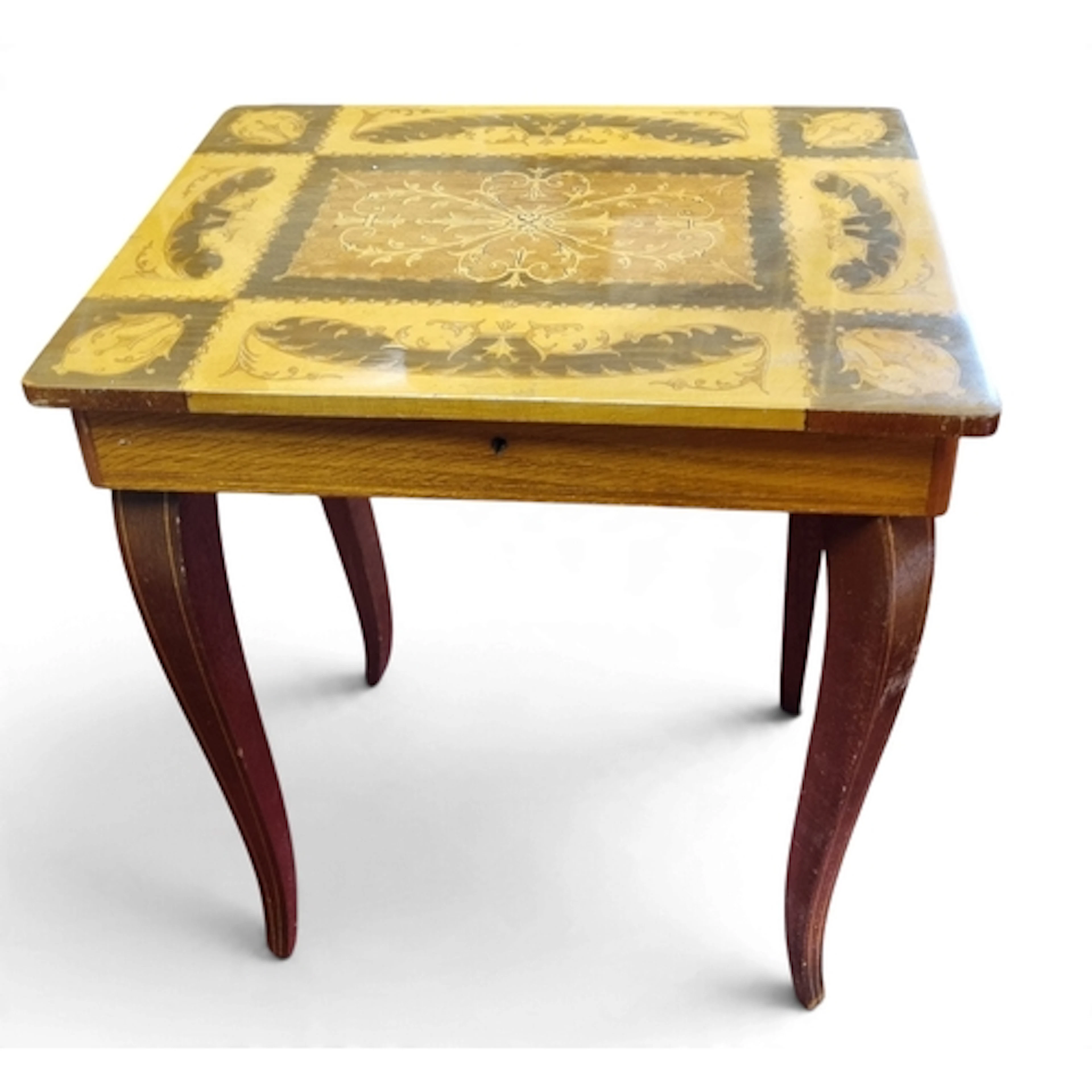 A neat little single Table along with a candleabra. Table: W...