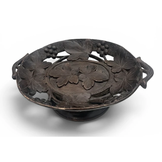 A 19TH CENTURY BLACK FOREST CARVED WOOD MUSICAL DISH ...