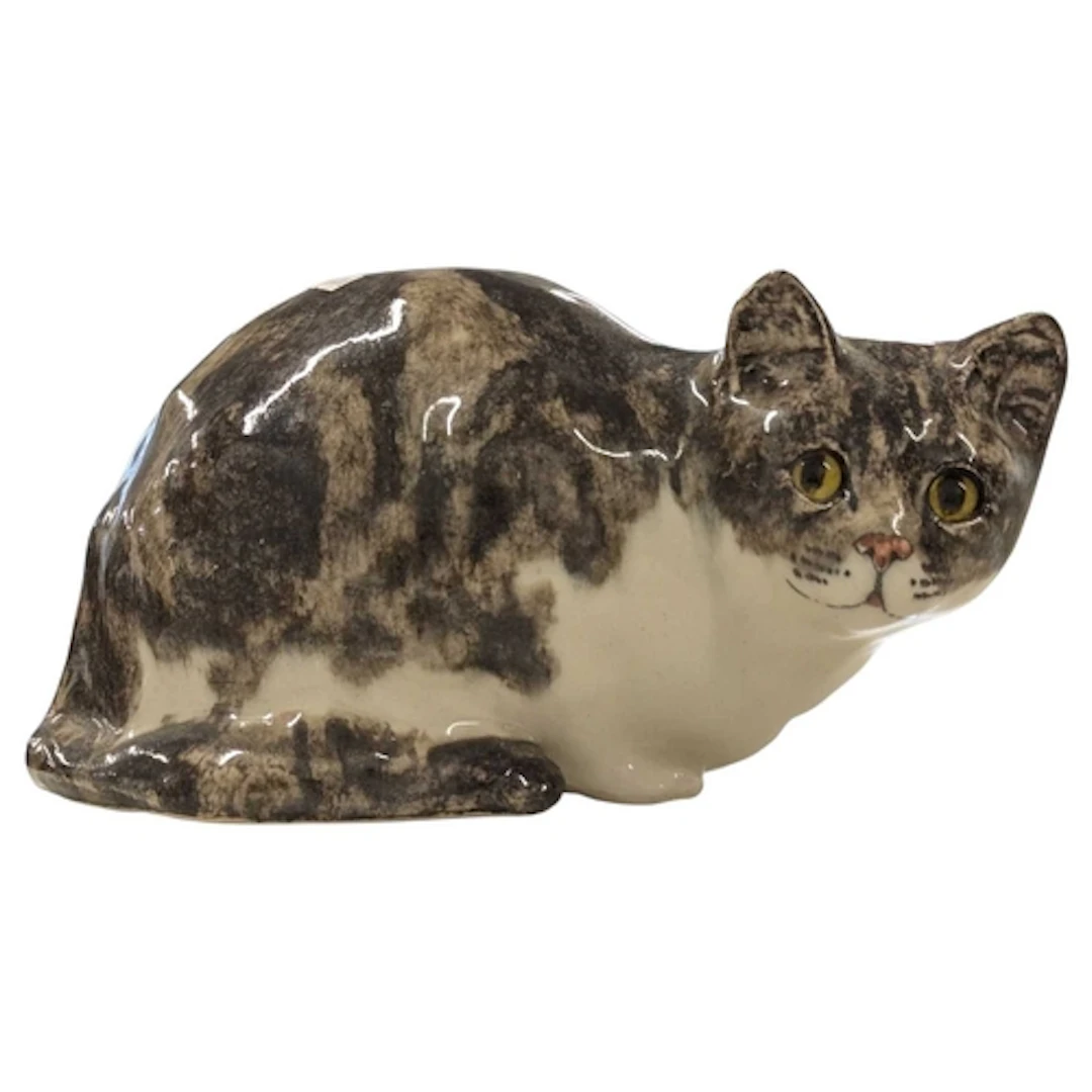 Winstanley Pottery - A 20th century Winstanley Pottery cat f...