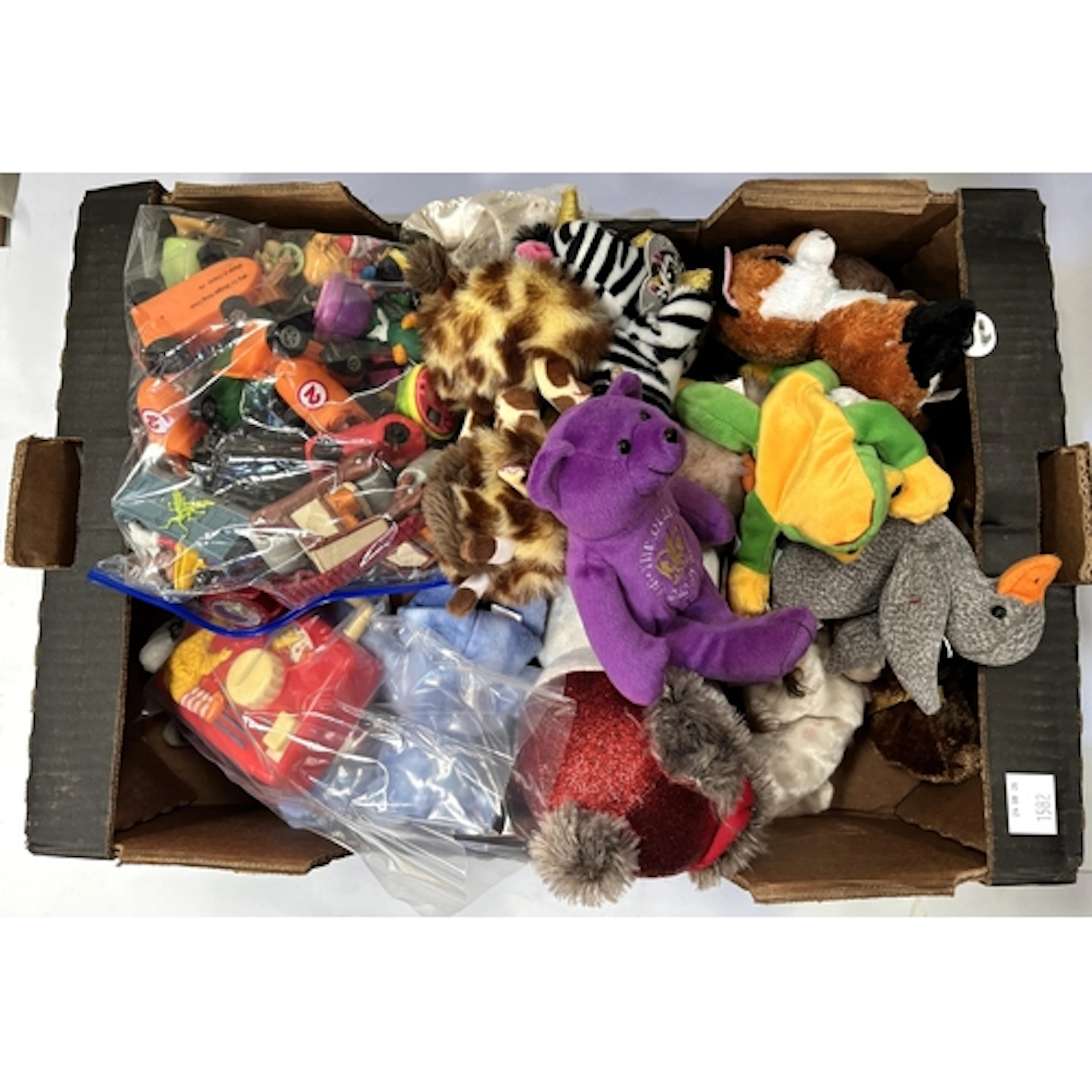 A large collection of TY Beanie Baby soft toys various names...