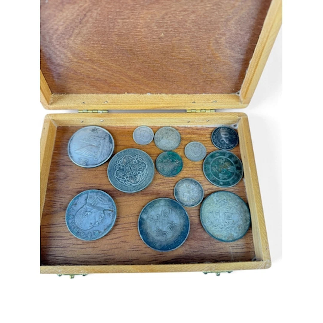 A COLLECTION OF CHINESE COINS TO INCLUDE SILVER Largest 4cm ...