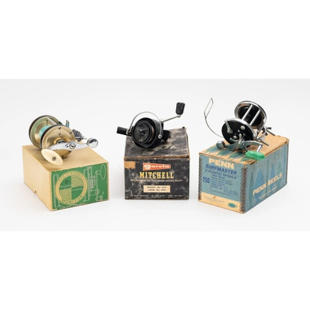 A Penn Surfmaster 150 star drag fishing reel. Having an allo...