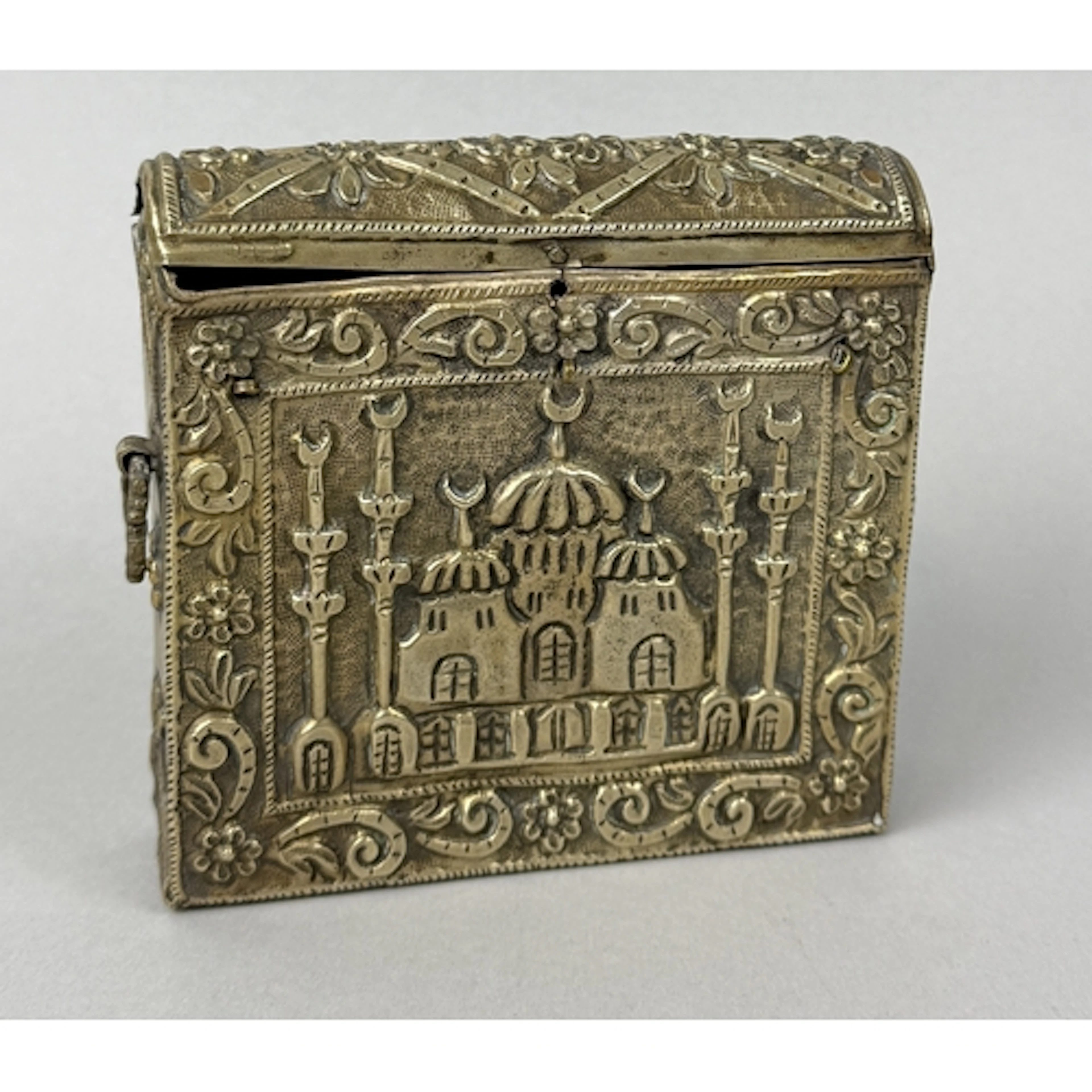 AN OTTOMAN GILDED SILVER CARTRIDGE BOX OR PALASKA, OTTOMAN B...