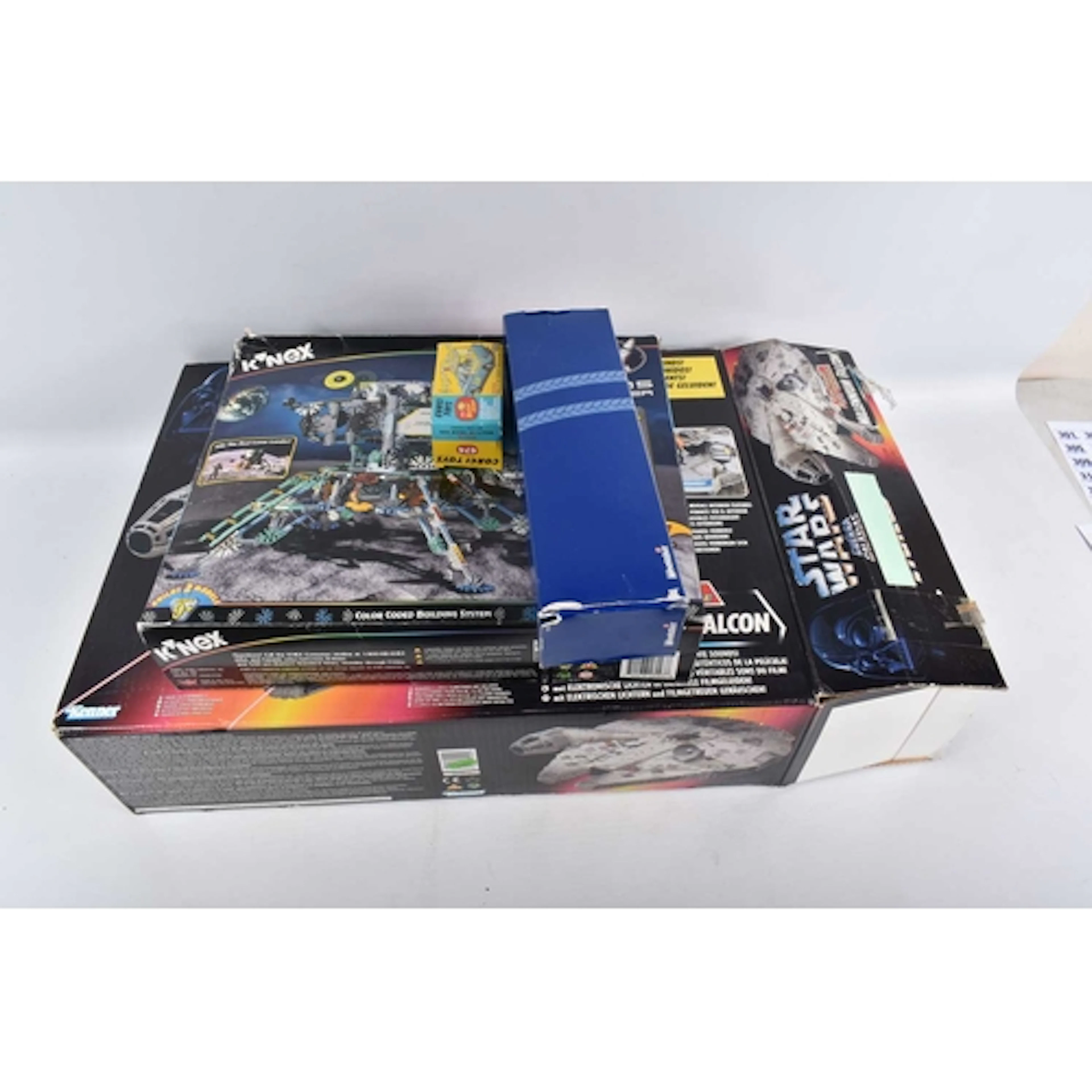 A BOXED 1995 KENNER STAR WARS ELECTRONIC MILLENNIUM FALCON, ...