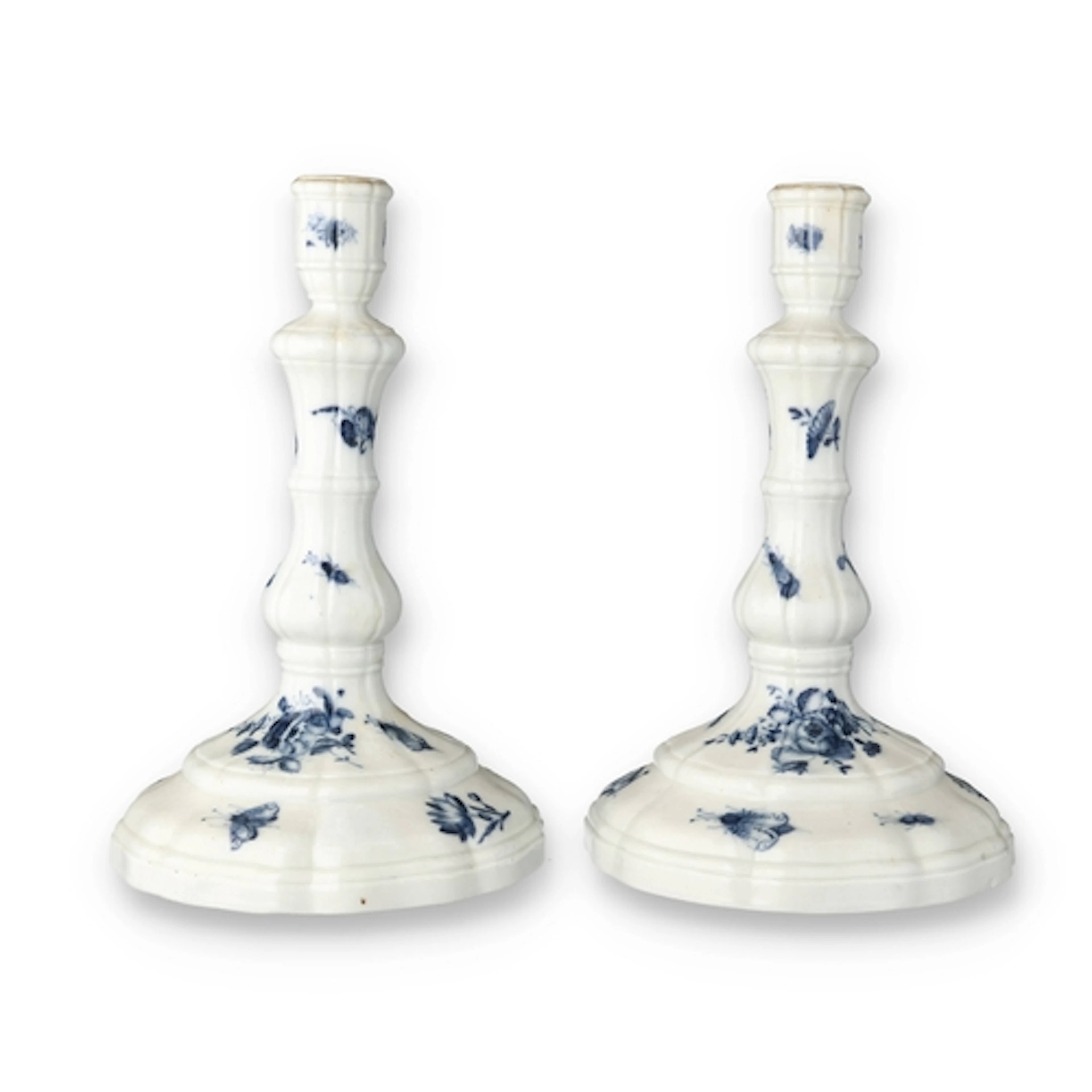 A PAIR OF 19TH CENTURY MEISSEN PORCELAIN CANDLESTICKS Decora...