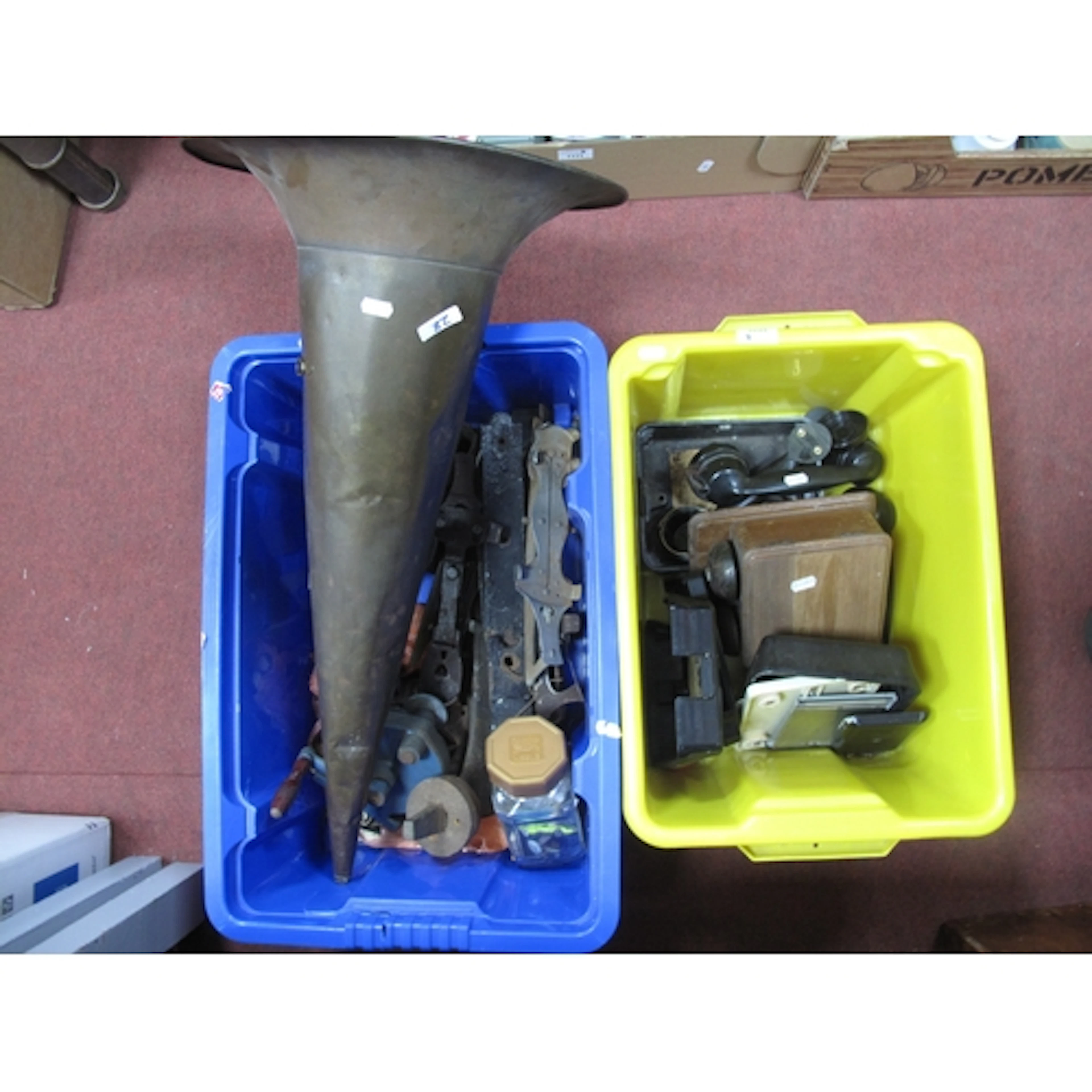 Metalware and Collectables, including large vintage copper p...