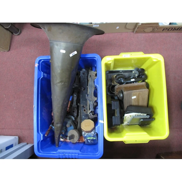 Metalware and Collectables, including large vintage copper p...