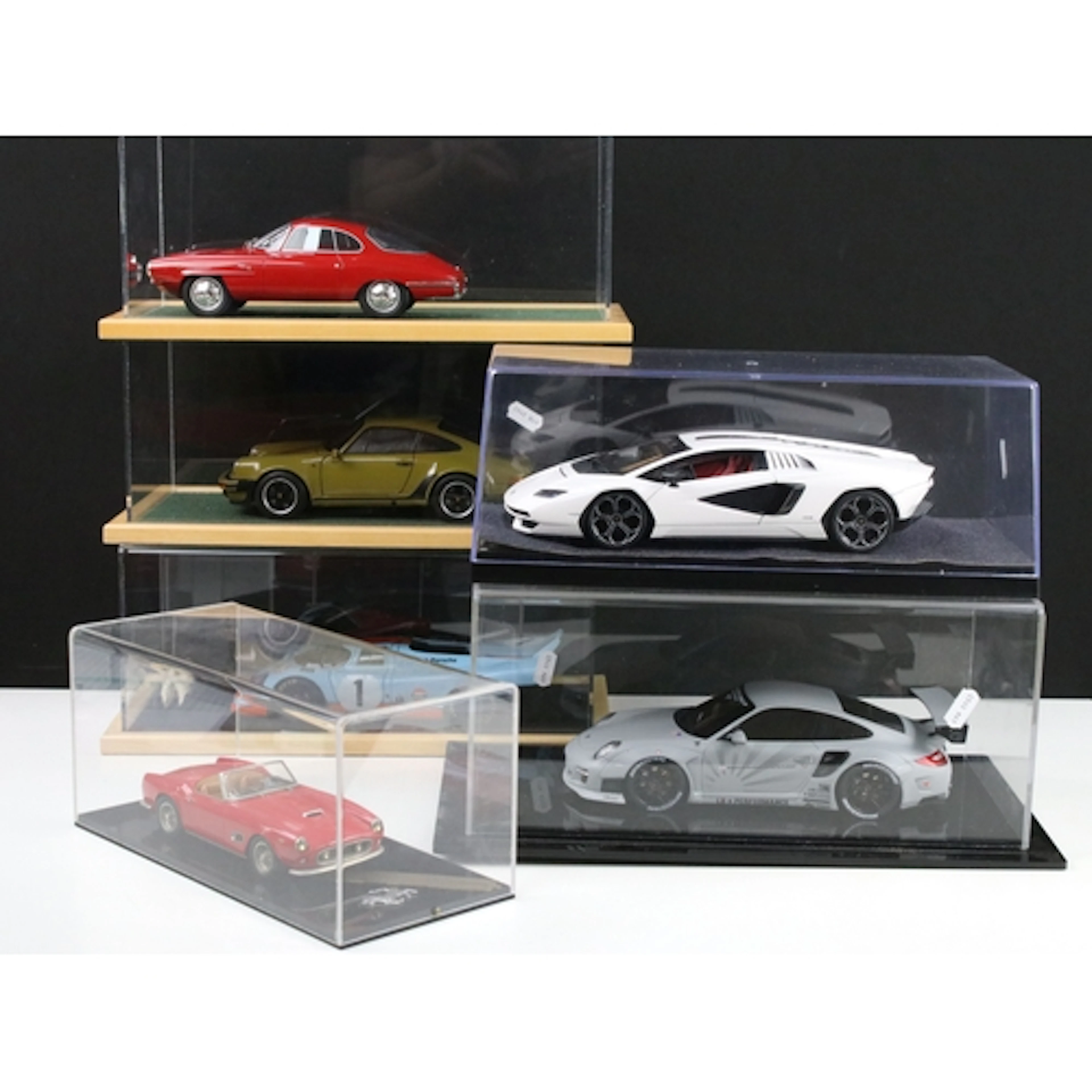 Six large scale diecast models to include 1/18 AutoArt Porsc...