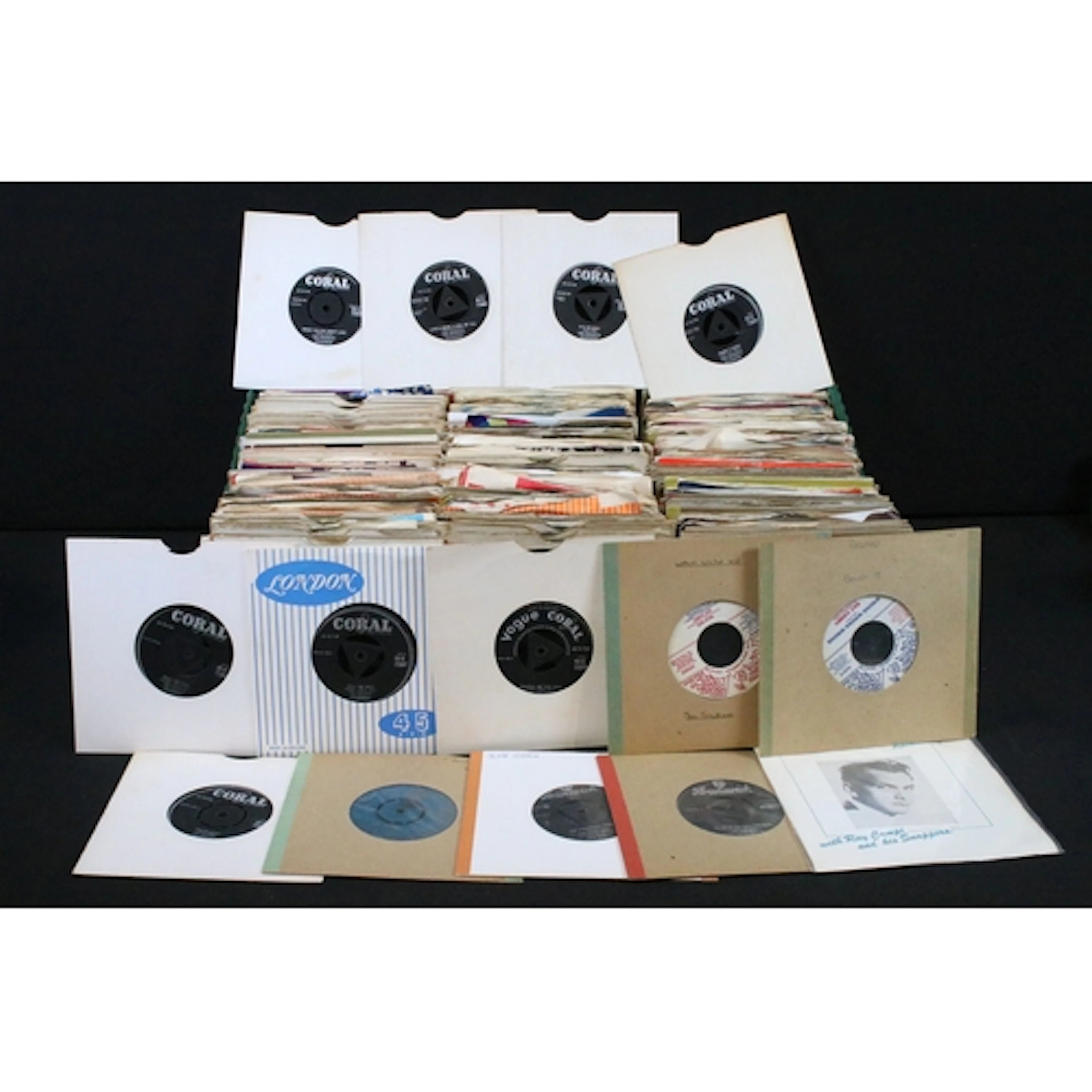 Vinyl - Over 350 mainly 1950s / 60s rock & roll / rockabilly...