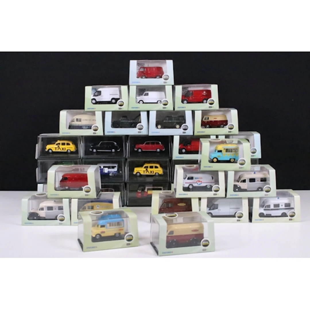34 Boxed / cased Oxford Diecast models to include Commercial...