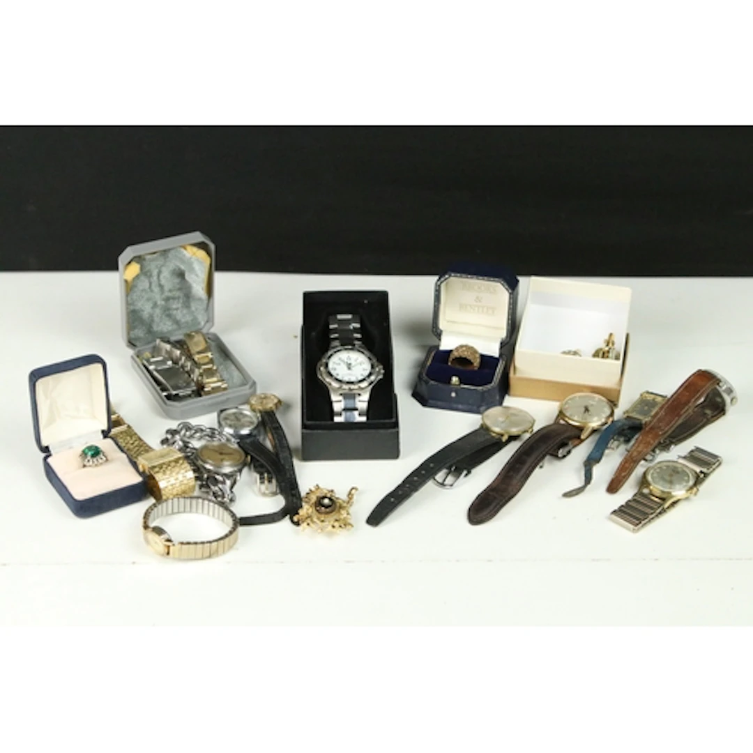 Collection of wrist watches to include Roamer, Vertex, Avia ...