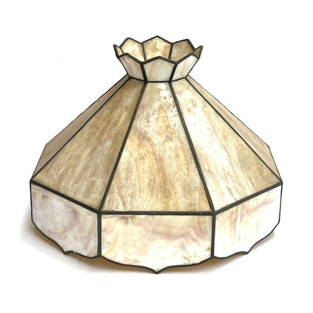 A large vintage Tiffany style shell coloured octagonal penda...