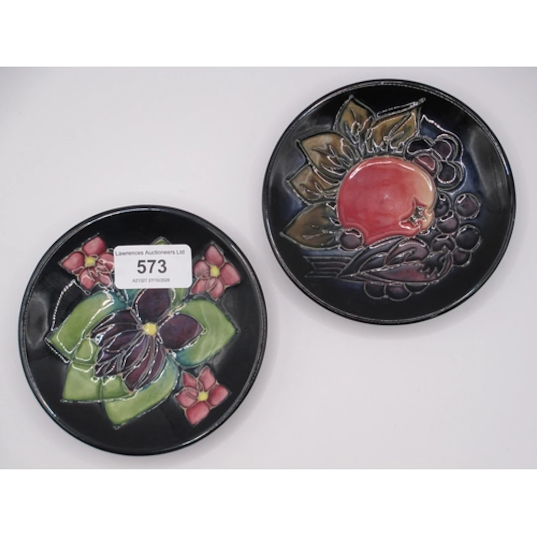 Two small late Moorcroft dishes, 12cm diameter