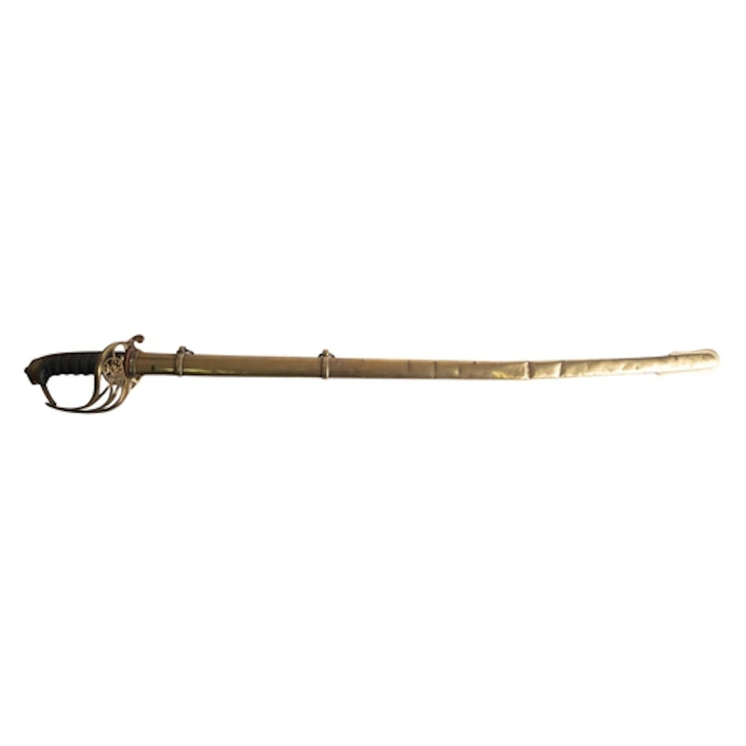 A Victorian officer's sword. Having an 80cm curved double ed...