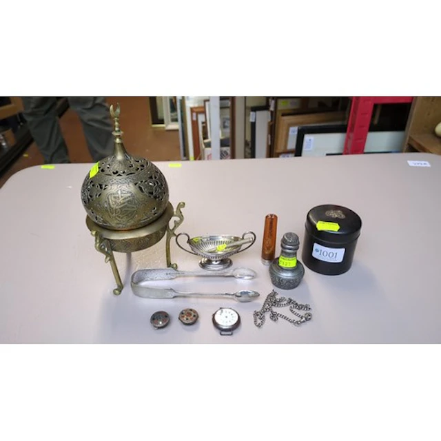A mixed group of metalwares and accessories, including a pie...