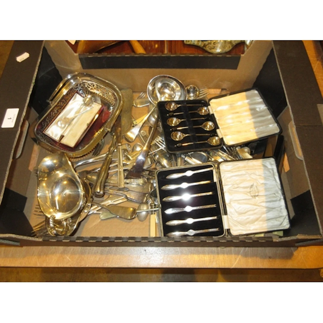 Selection of Silver Plated Items including Cased Coffee Spoo...