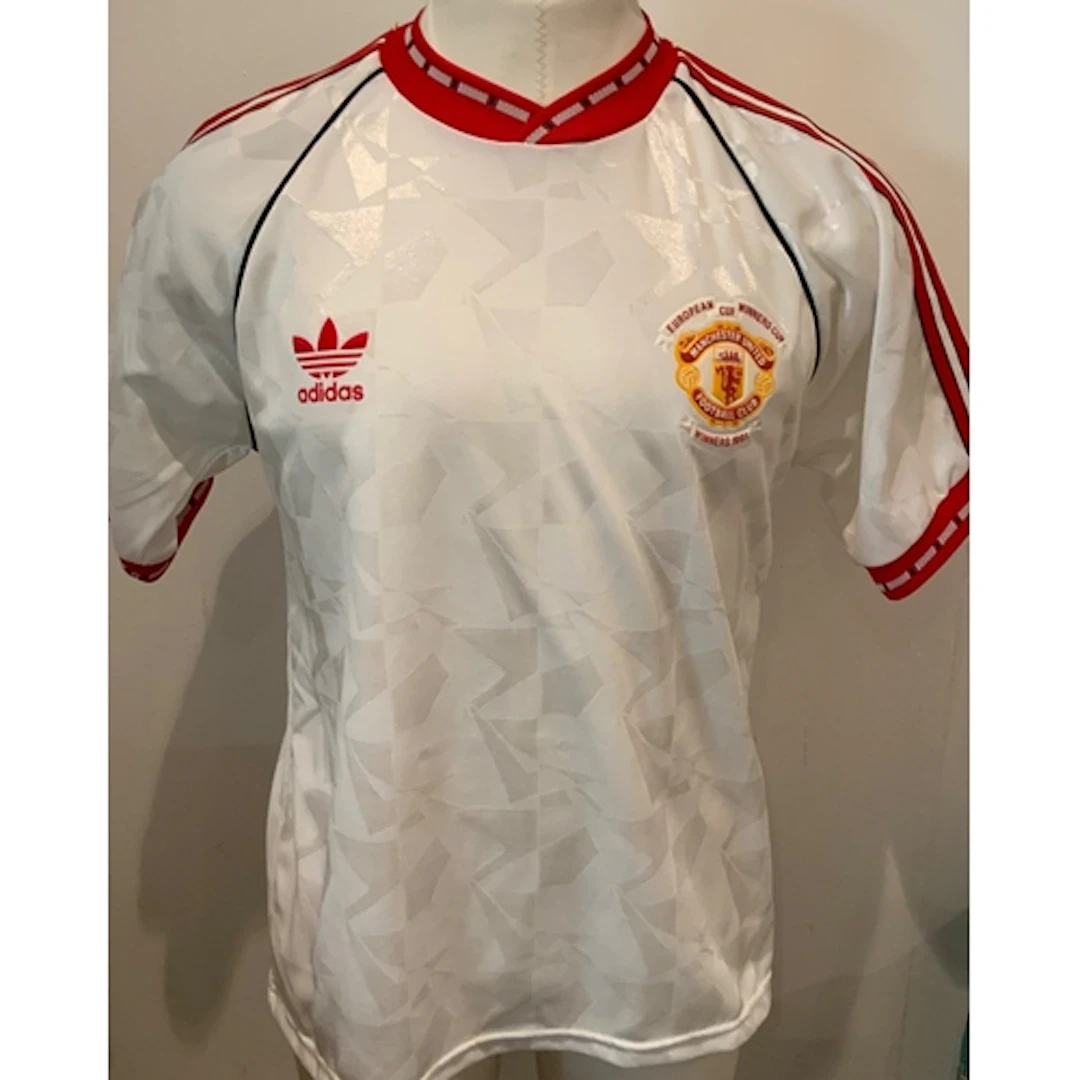 Manchester United 1991 ECWC Winners Football Shirt: Original...