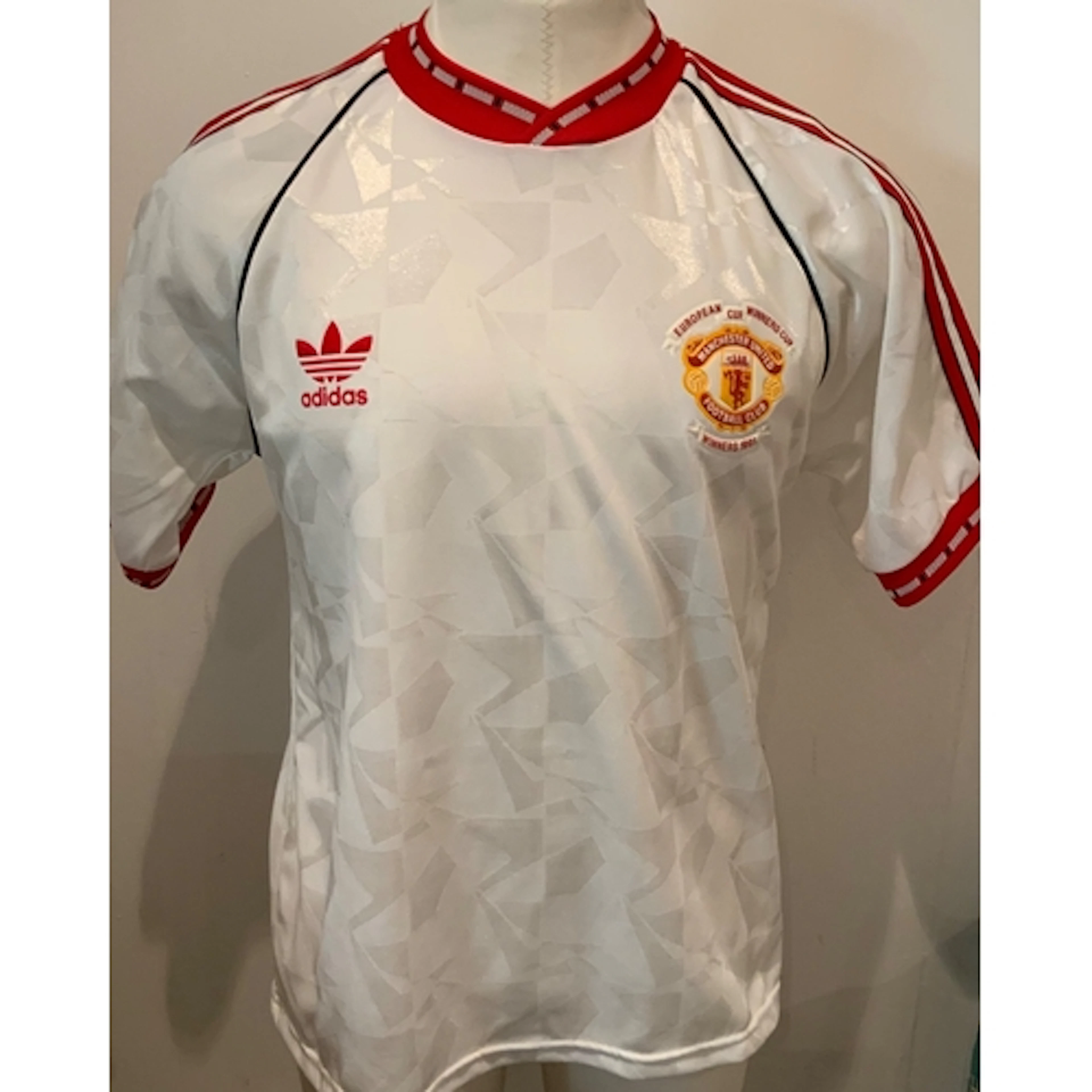 Manchester United 1991 ECWC Winners Football Shirt: Original...