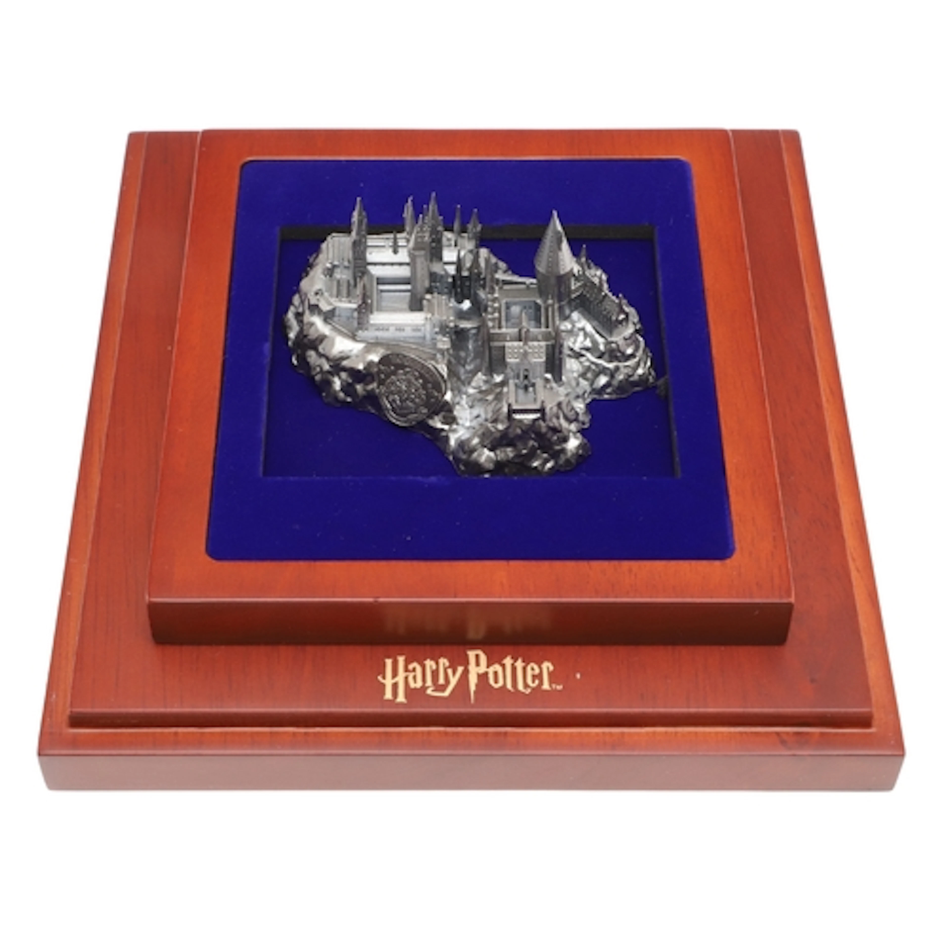 HARRY POTTER: A SAMOA SILVER '3D HOGWARTS CASTLE' COIN, 2024...
