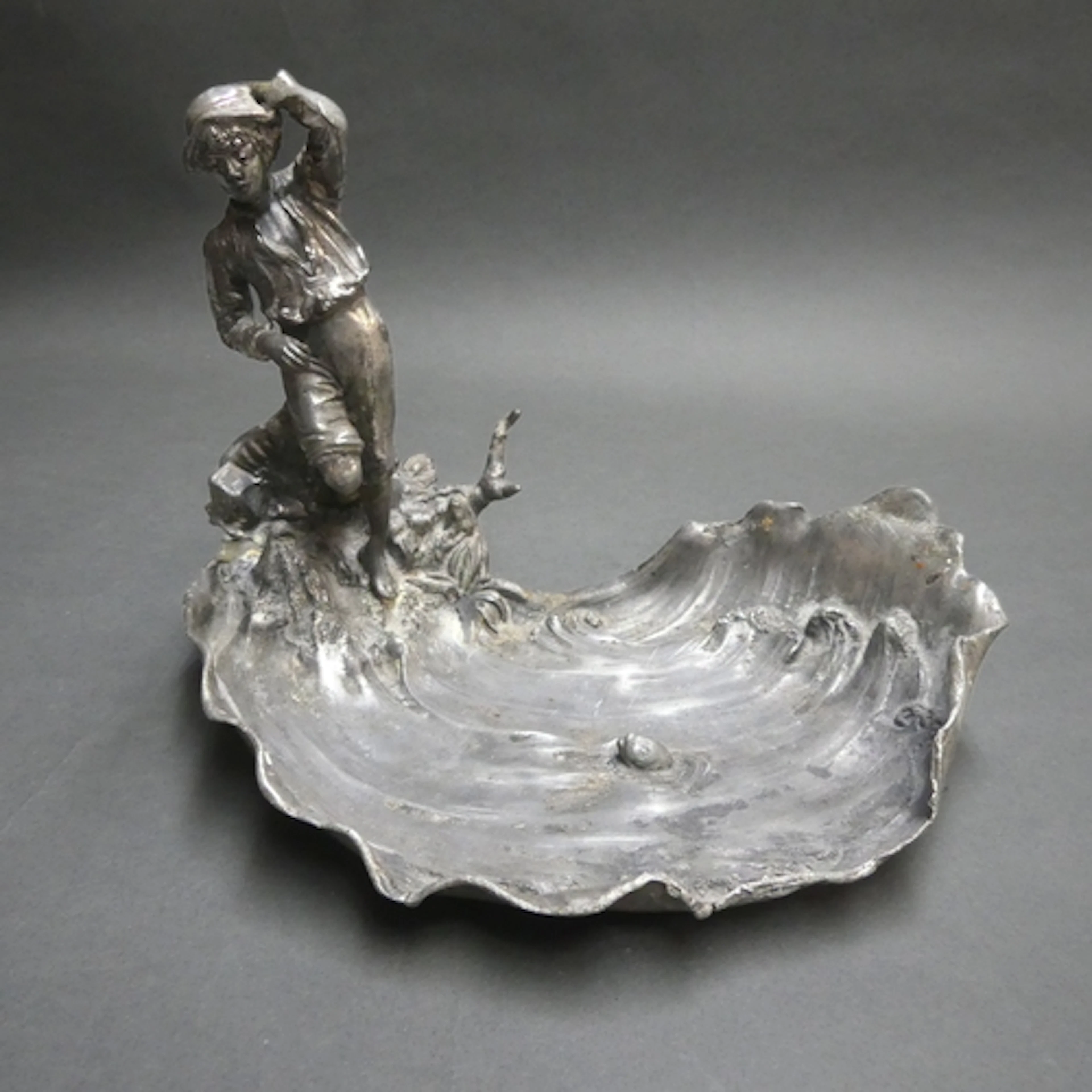 WMF - An Art Nouveau silver plated Brittania metal pocket em...