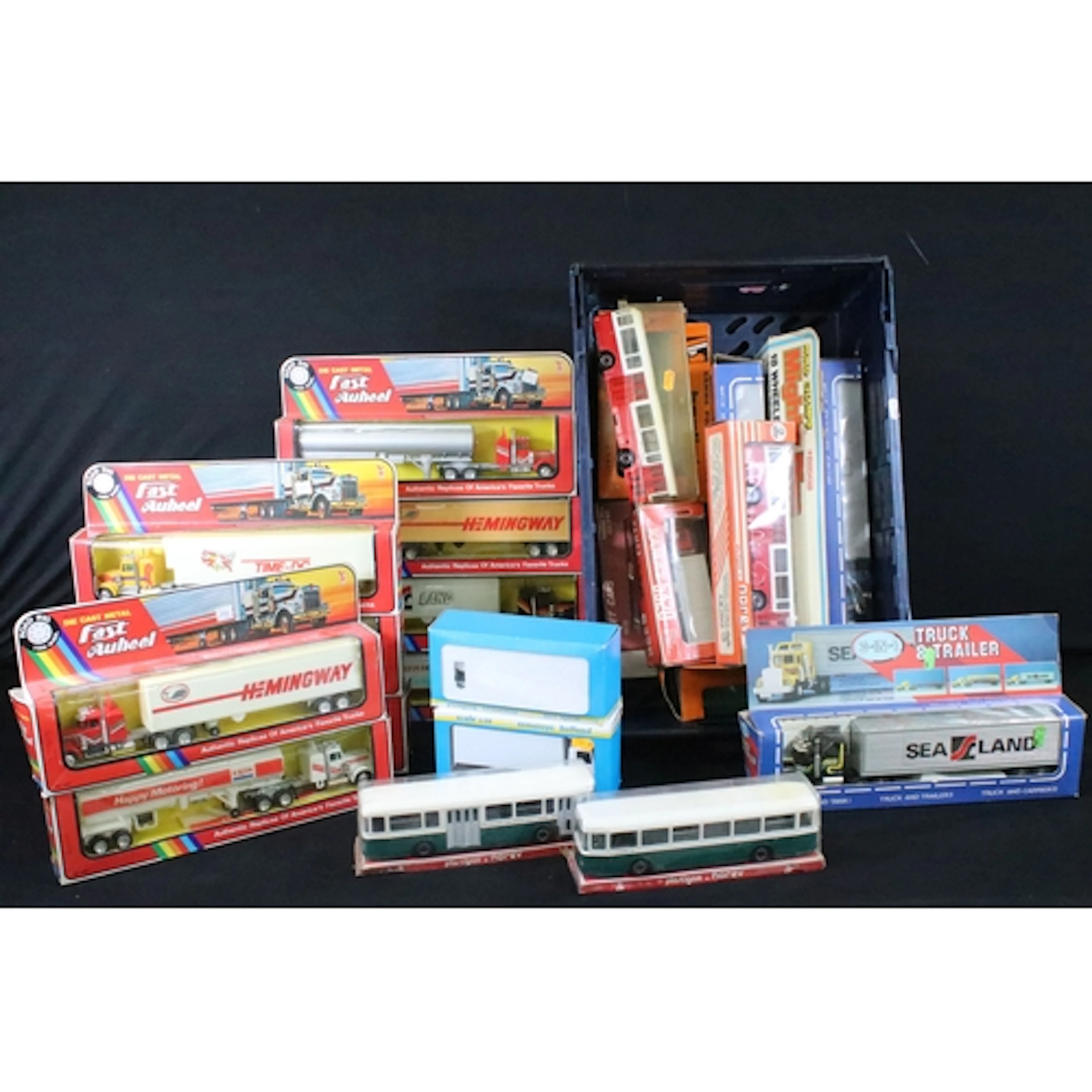 23 Boxed commercial plastic and diecast models to include 9 ...