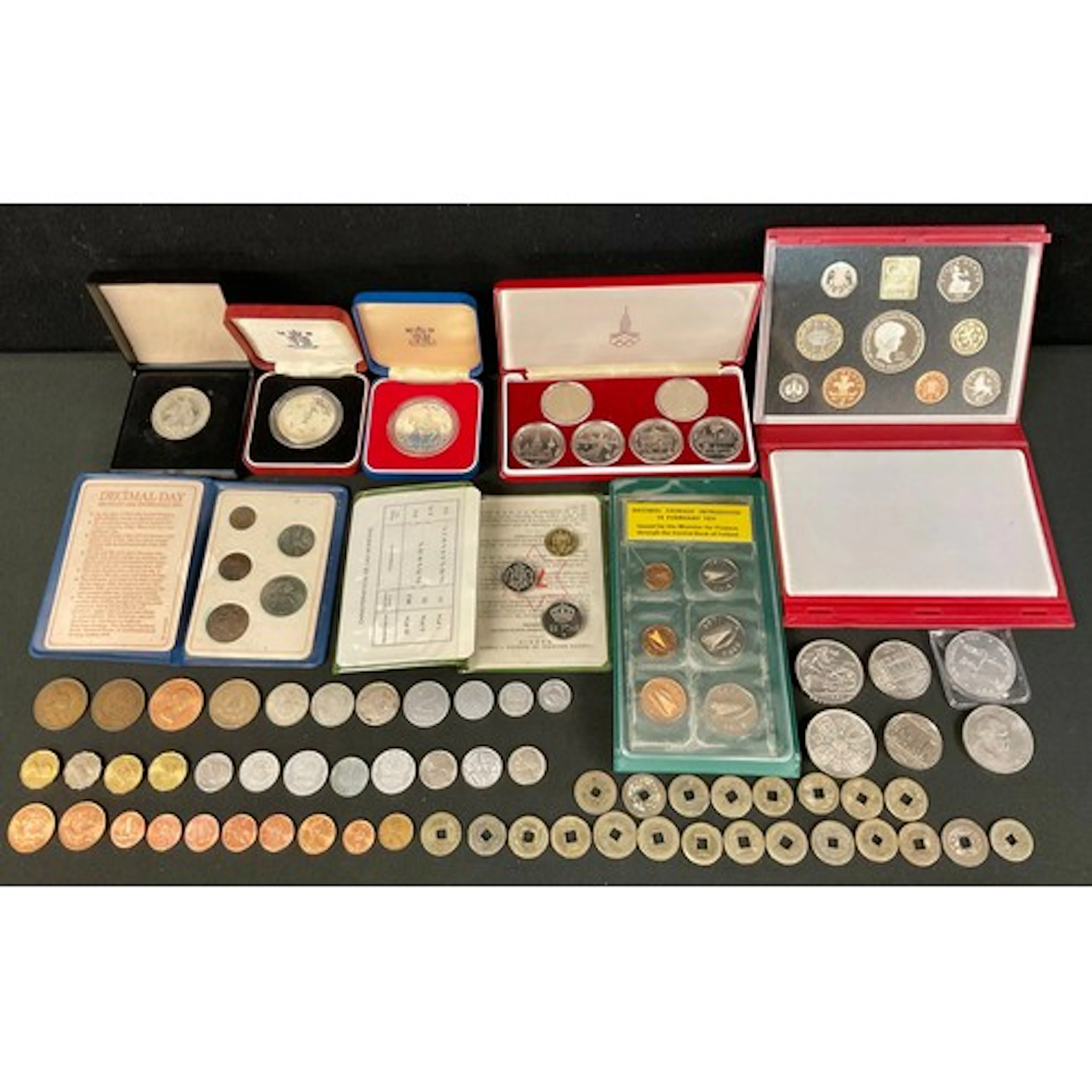 Numismatics - a Soviet Union 1980 Russian Olympic games comm...
