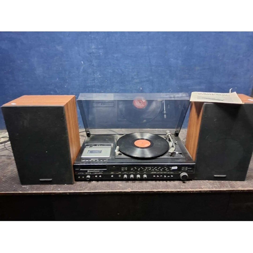 A VINTAGE NATIONAL PANASONIC SG1090L MUSIC CENTRE with match...