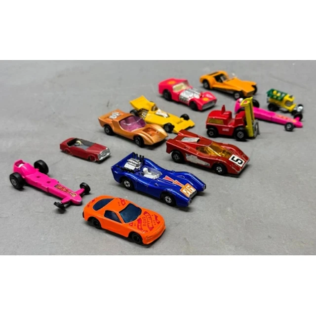 A selection of die-cast matchbox cars. Various ages.