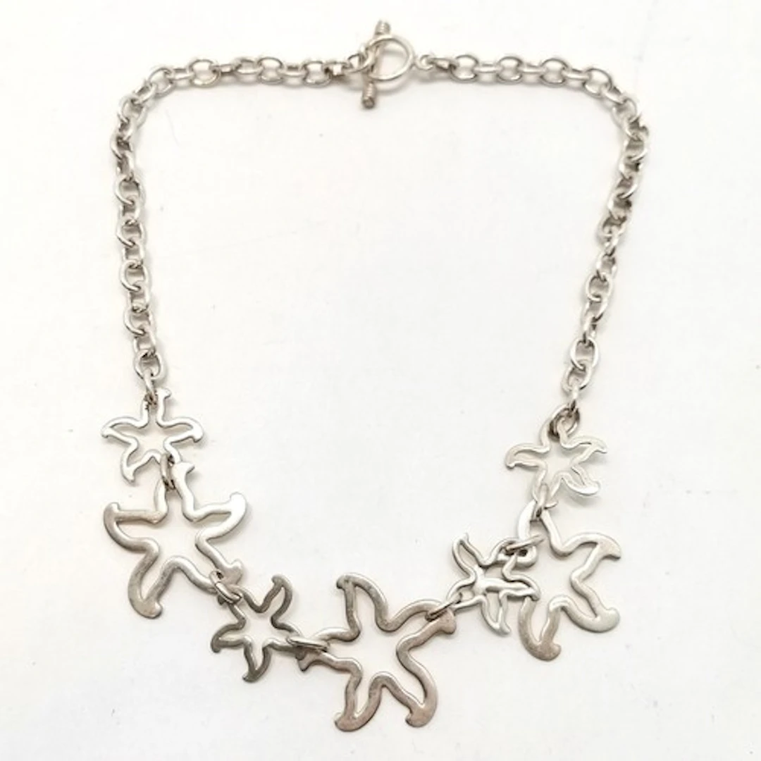 Silver hallmarked necklace with starfish link detail - 42cm ...