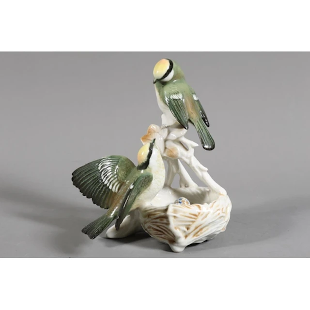 Karl Ens porcelain model depicting a pair of Golden-Crowned ...