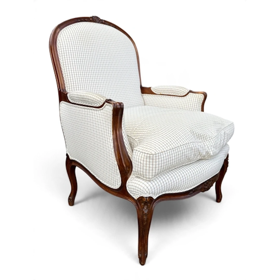 AN EARLY 20TH CENTURY FRENCH BERGERE Upholstered in contempo...