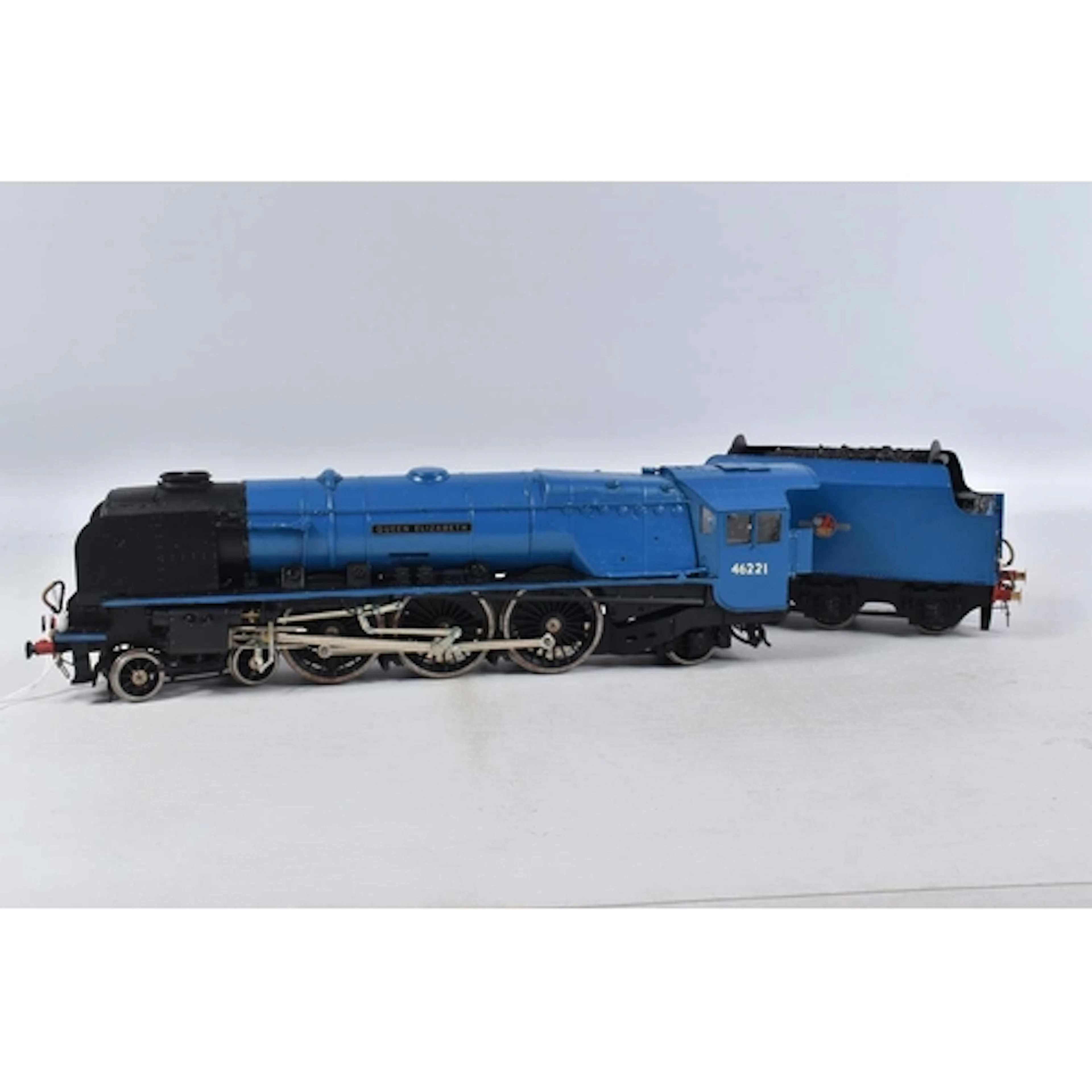 A GLADIATOR MODELS KIT BUILT O GAUGE DUCHESS CLASS LOCOMOTIV...