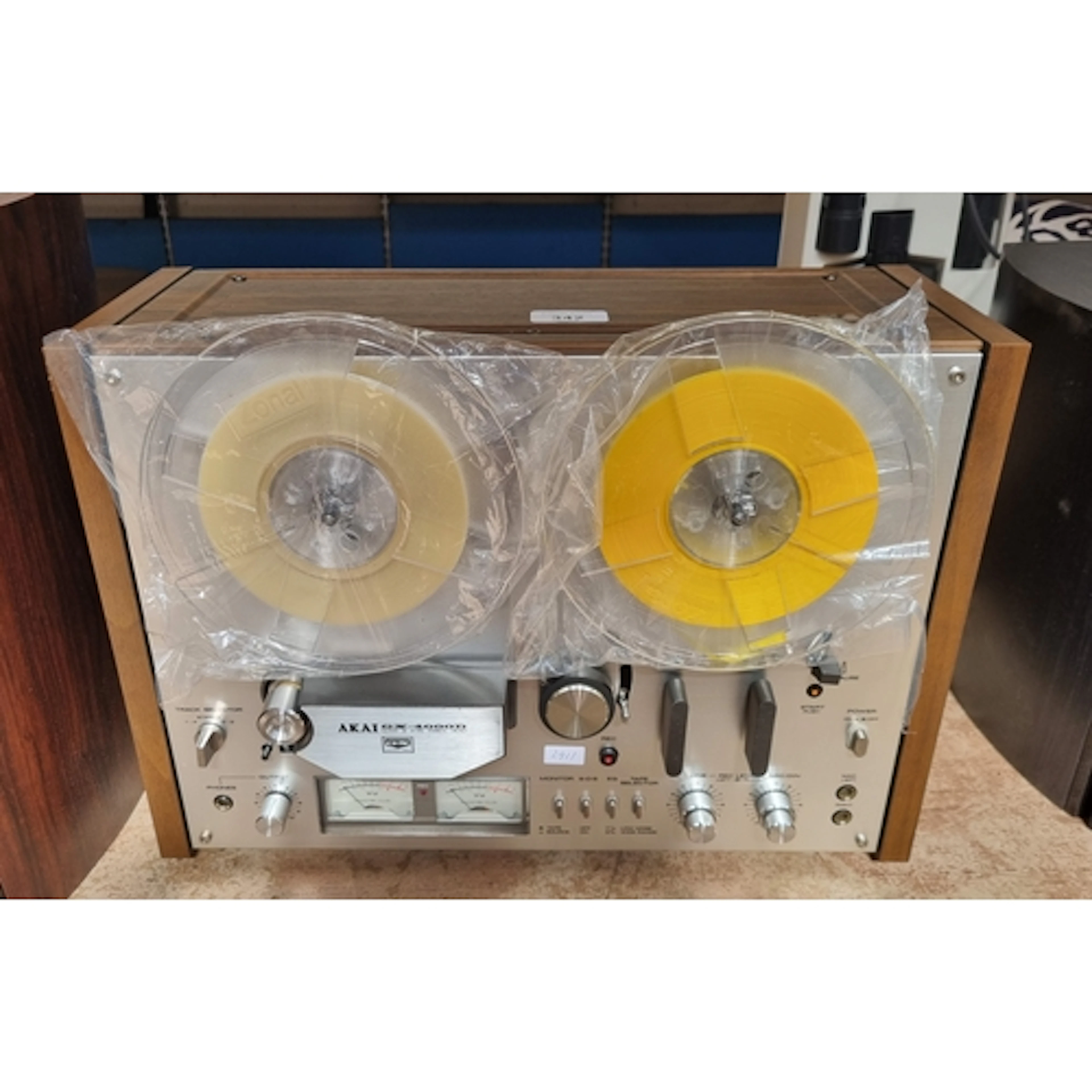 An Akai GX 4000 D reel to reel tape recorder