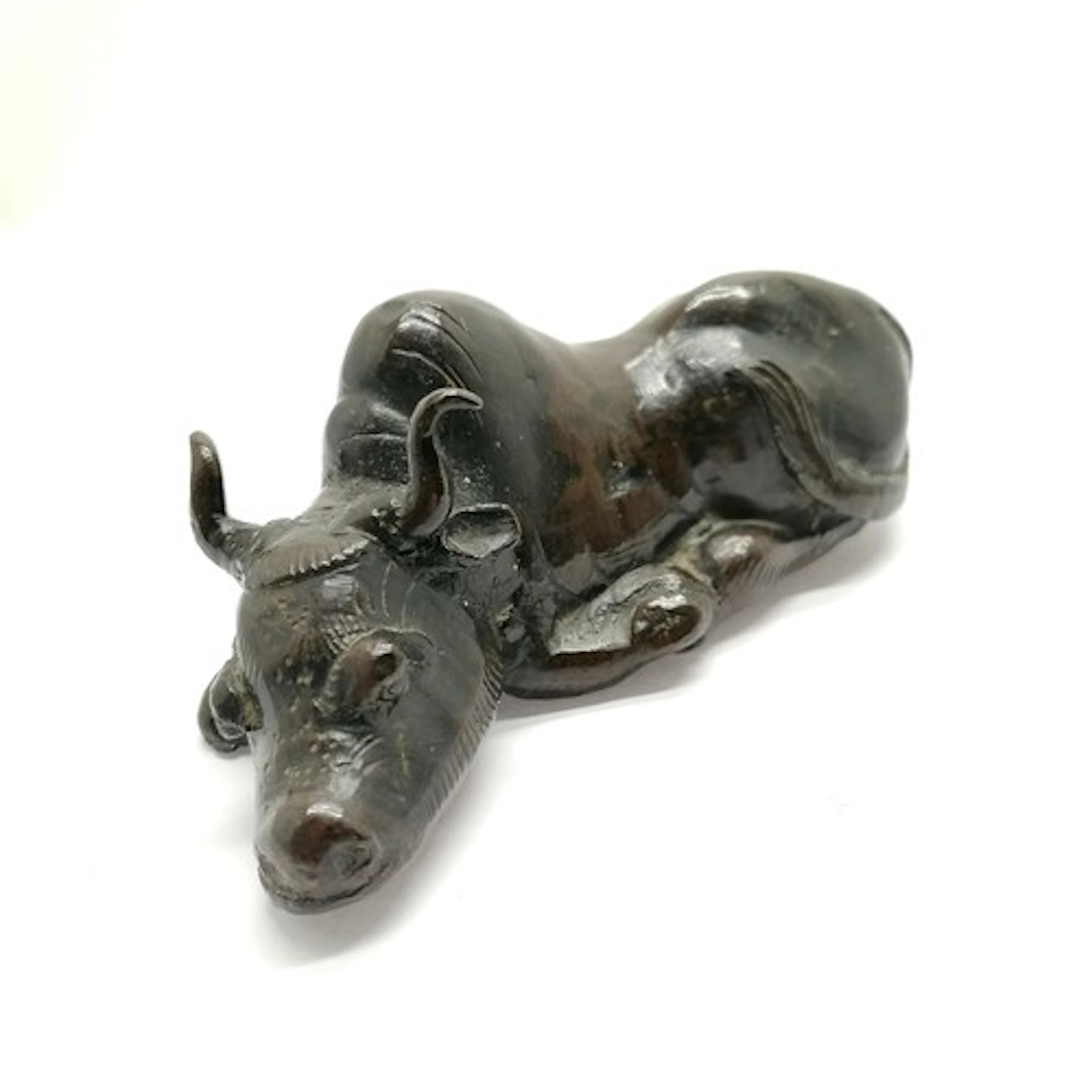 Antique Japanese bronze model of a recumbant water buffalo -...