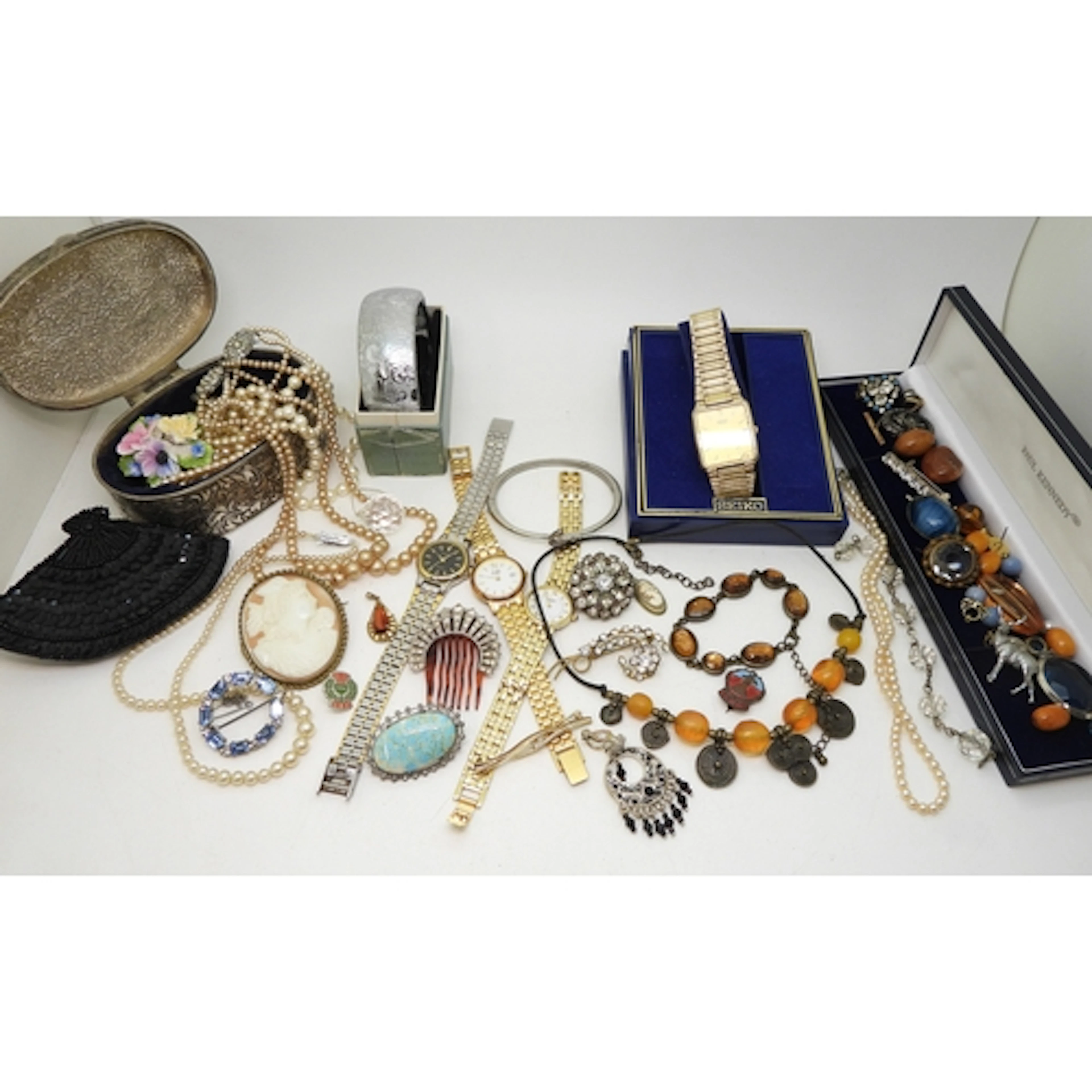 Watches to include Seiko, Sekonda, Rotary, and Limit, a glas...