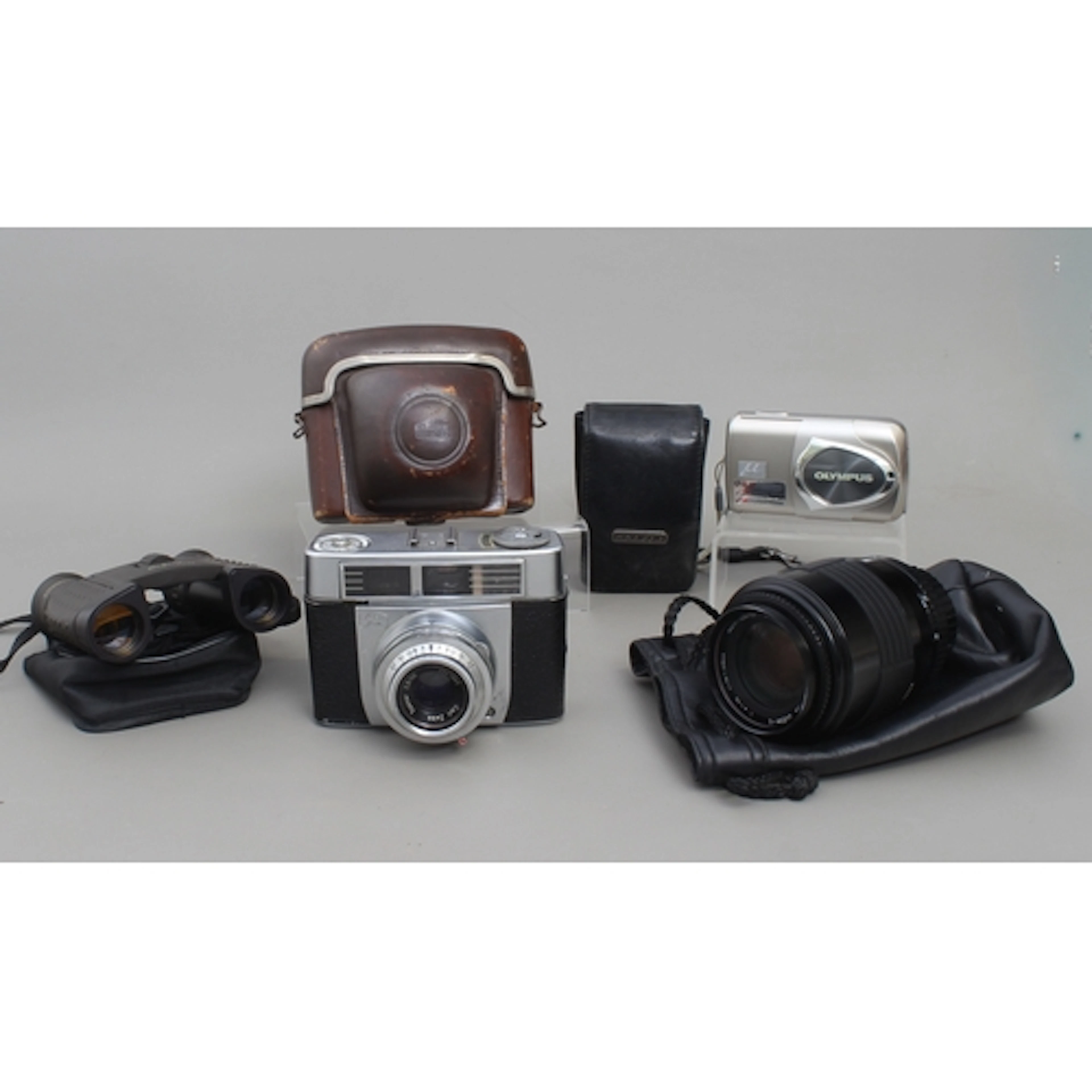 A Sigma Auto Focus telephoto AF-k 70-120mm zoom lens - havin...