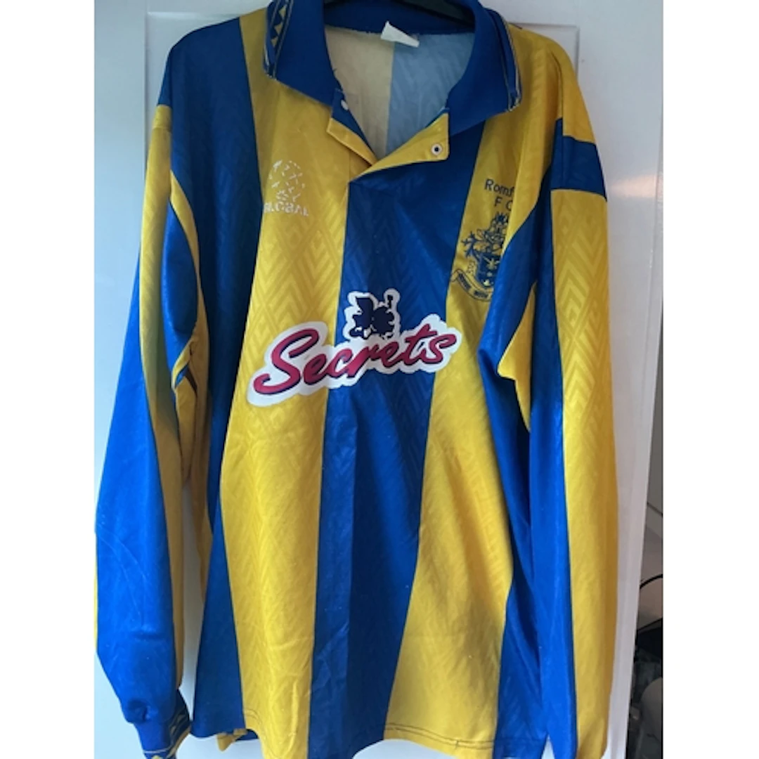 Romford Football Shirts + More: Mid 90s home shirt number 11...