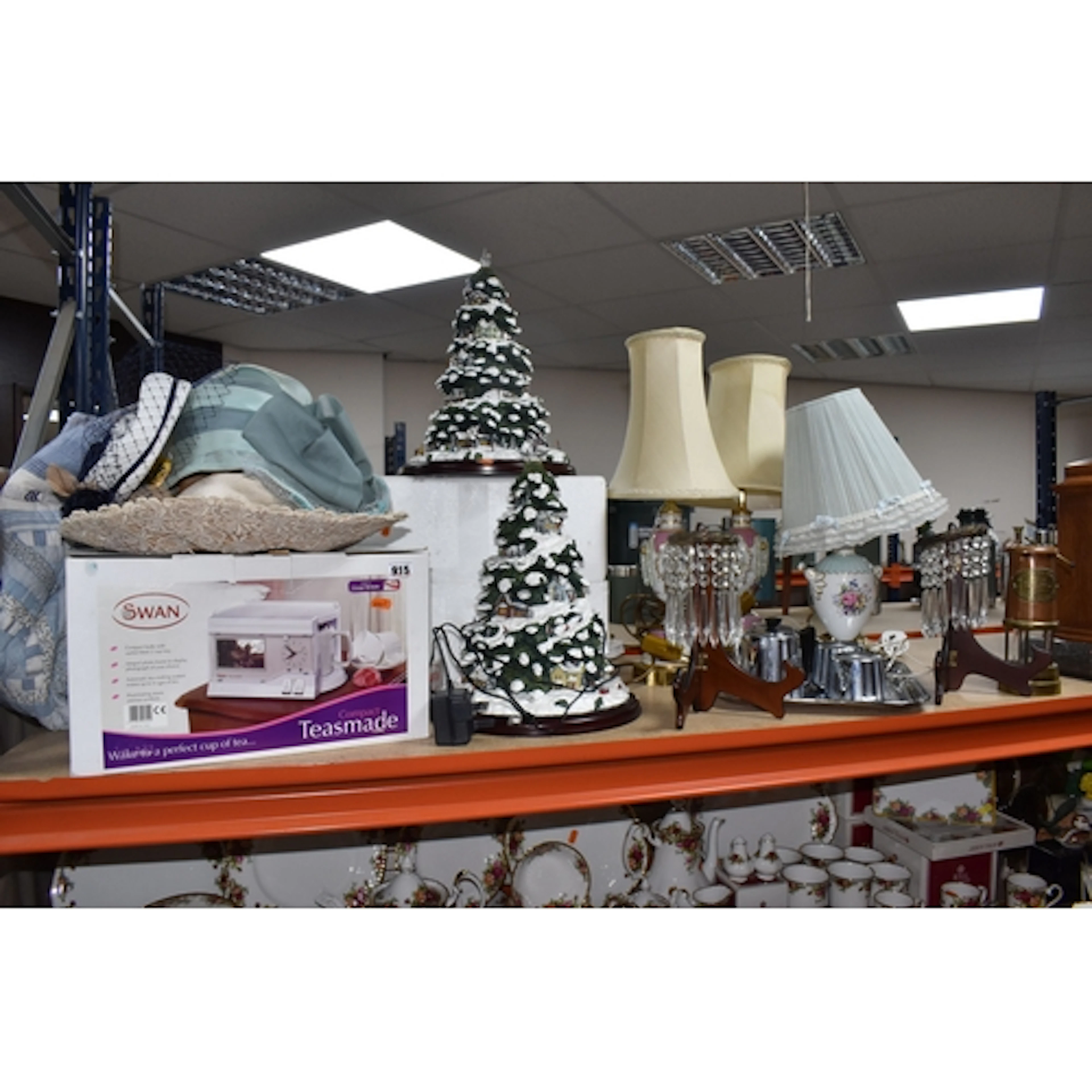 A GROUP OF MISCELLANEOUS ITEMS, to include a Royal Crown Der...