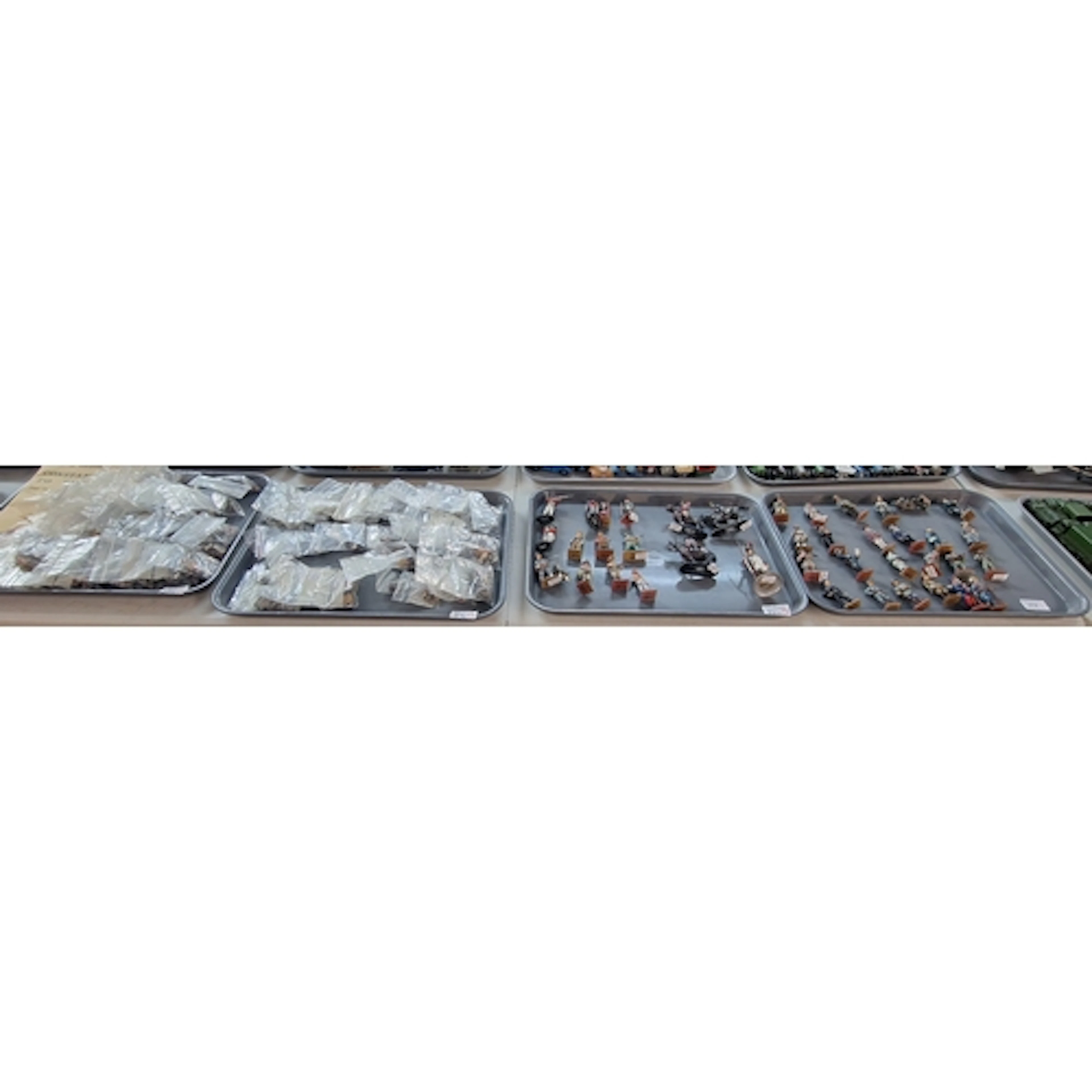 Two trays of Del Prado diecast metal hand painted military a...