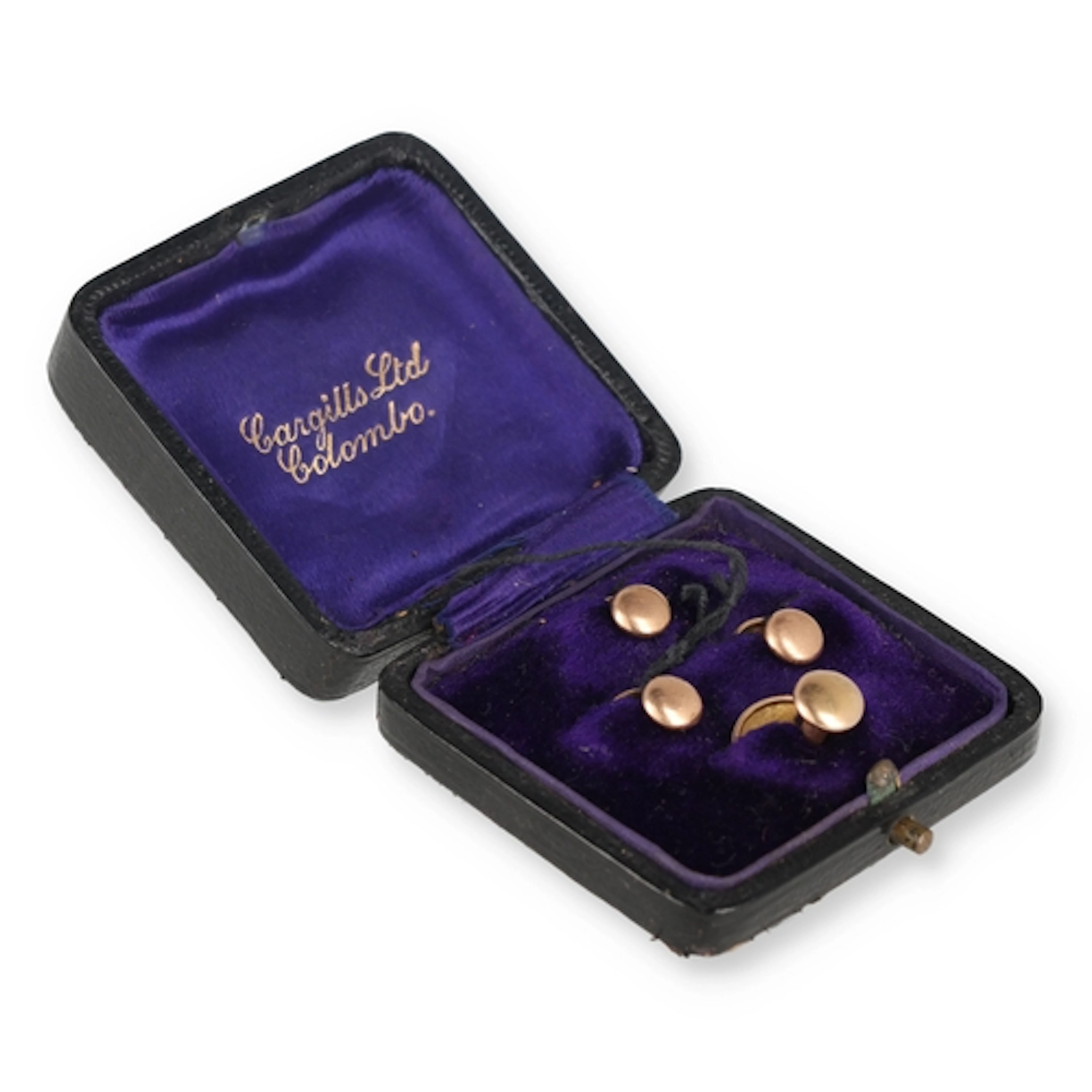 A SET OF 15CT GOLD SHIRT STUDS Total weight: 3.8gms In a C...