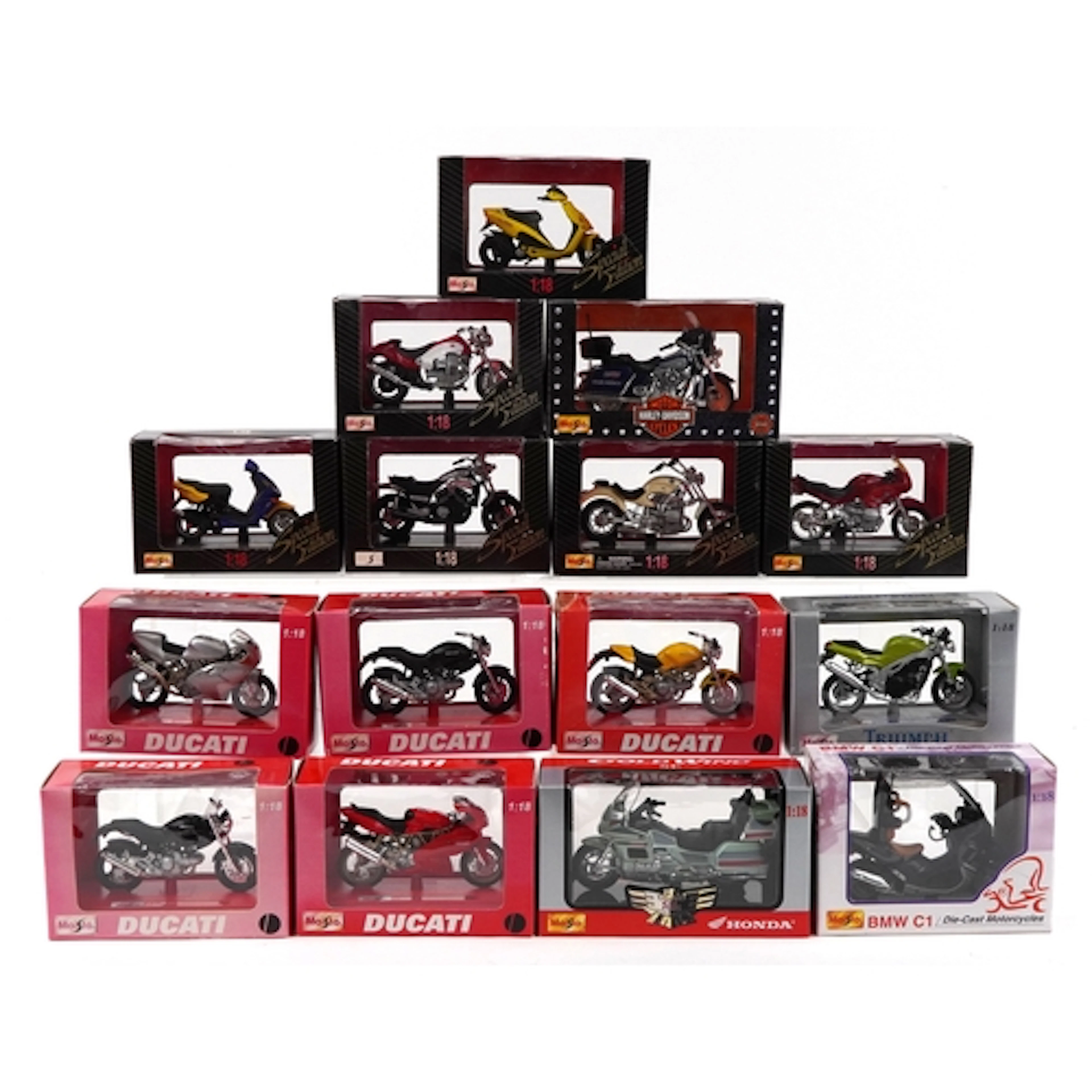 Fifteen Maisto collector's diecast motorcycles including Duc...