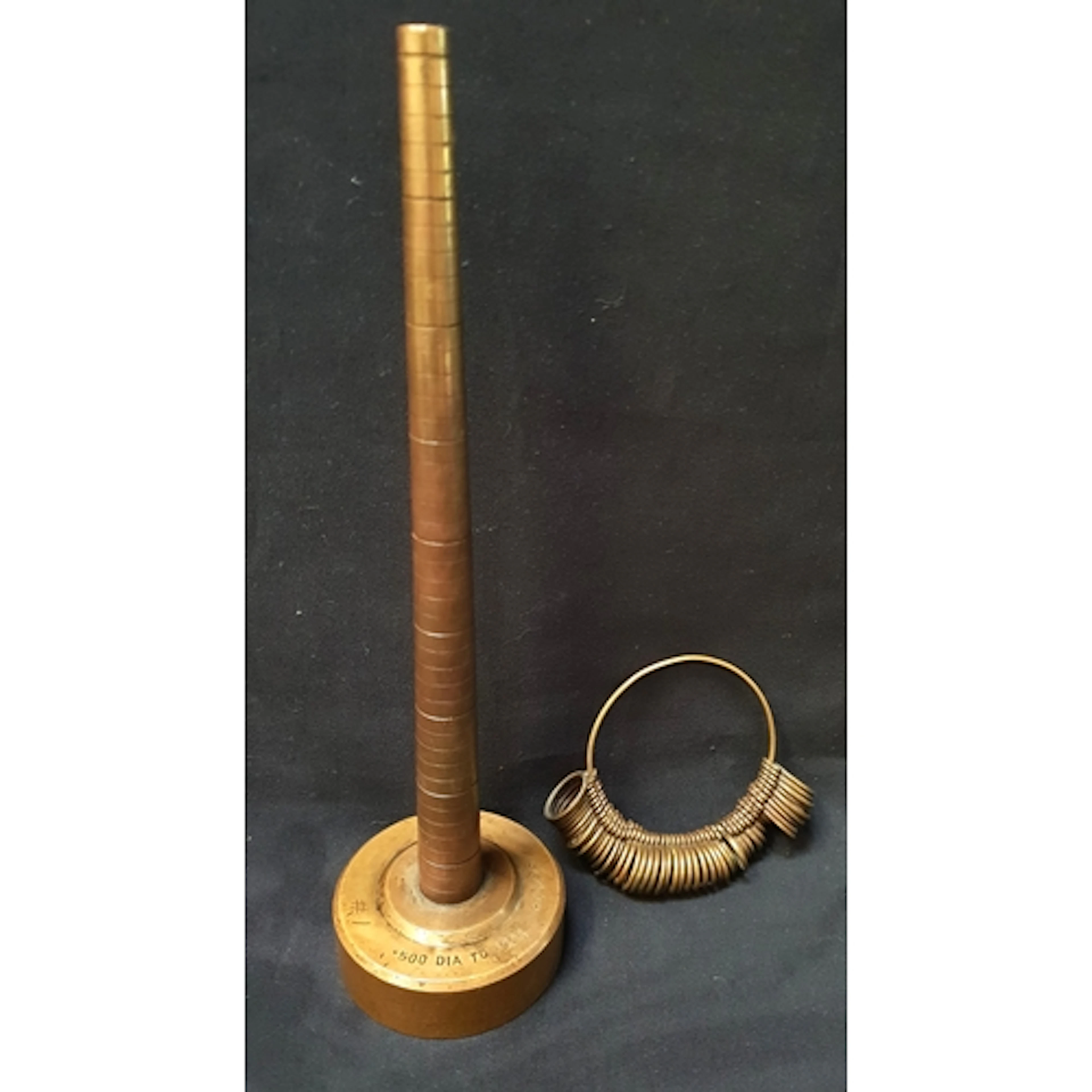VINTAGE BRASS TABLE TOP RING SIZER the tapered rod on base m...