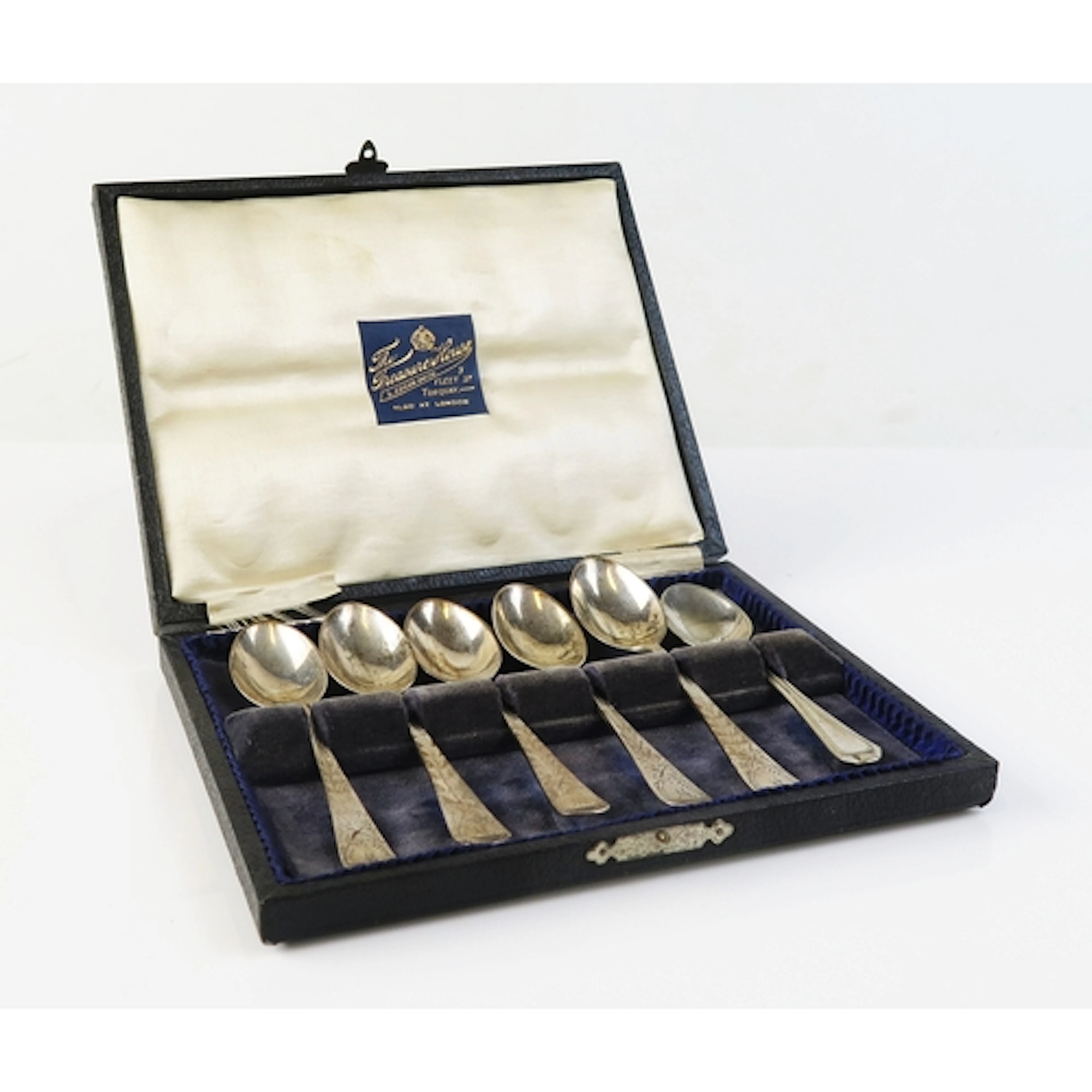 A set of five Edward VII silver teaspoons, maker Hilliard & ...