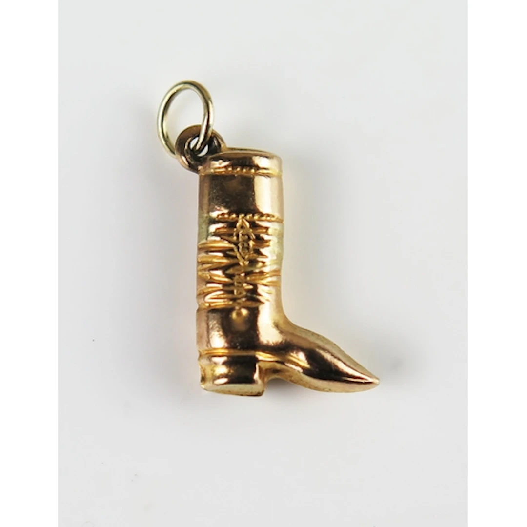 A 9ct gold riding boot charm, hallmarked, 0.64g