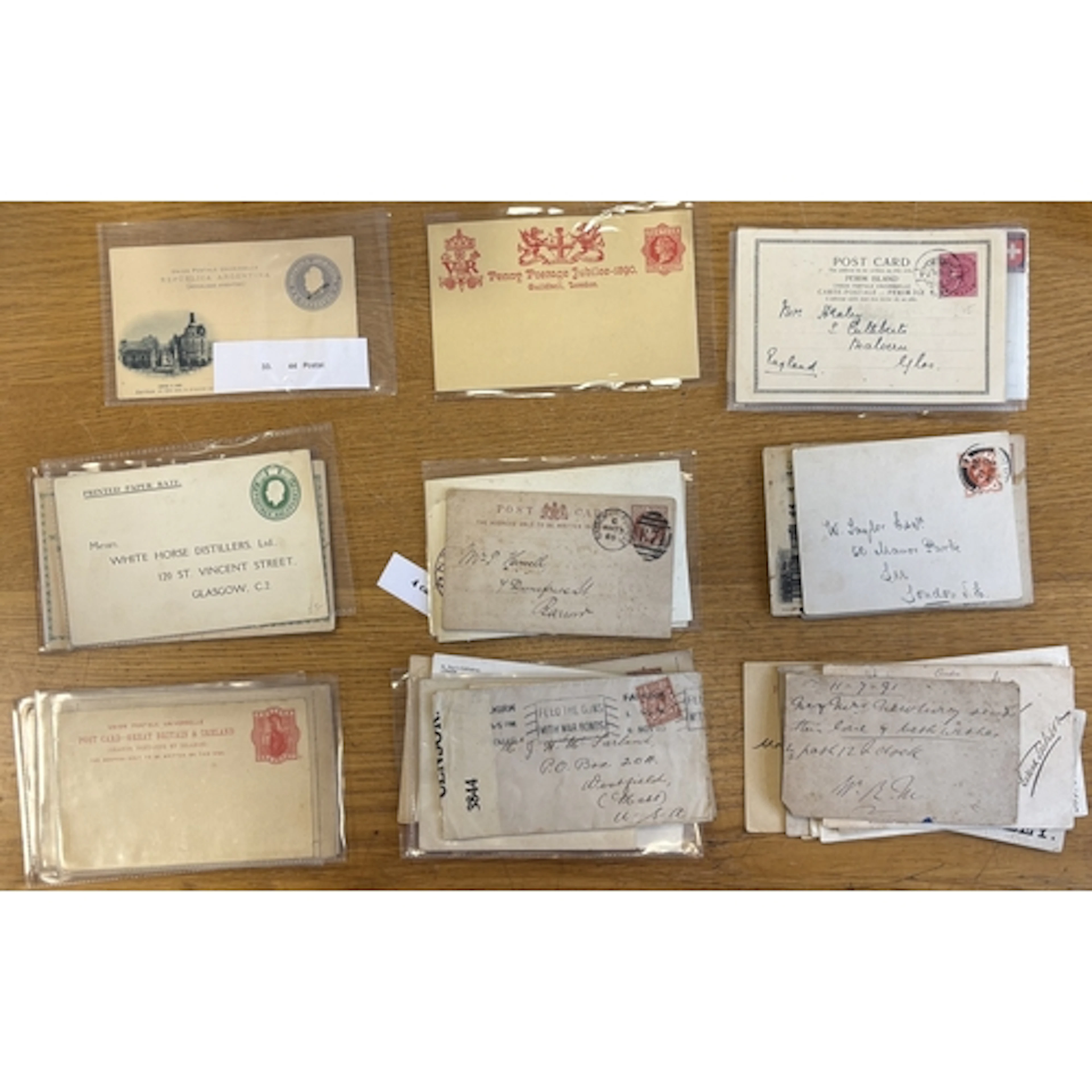 Postal. Coln. of vintage artist drawn cards, incl. Argentina...