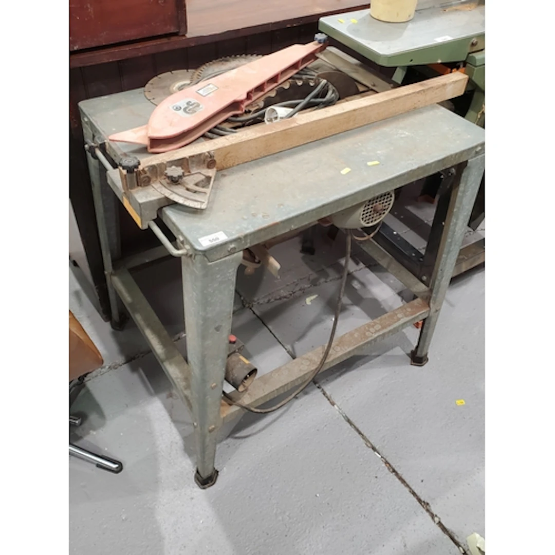 A table top workshop Saw, (R4).