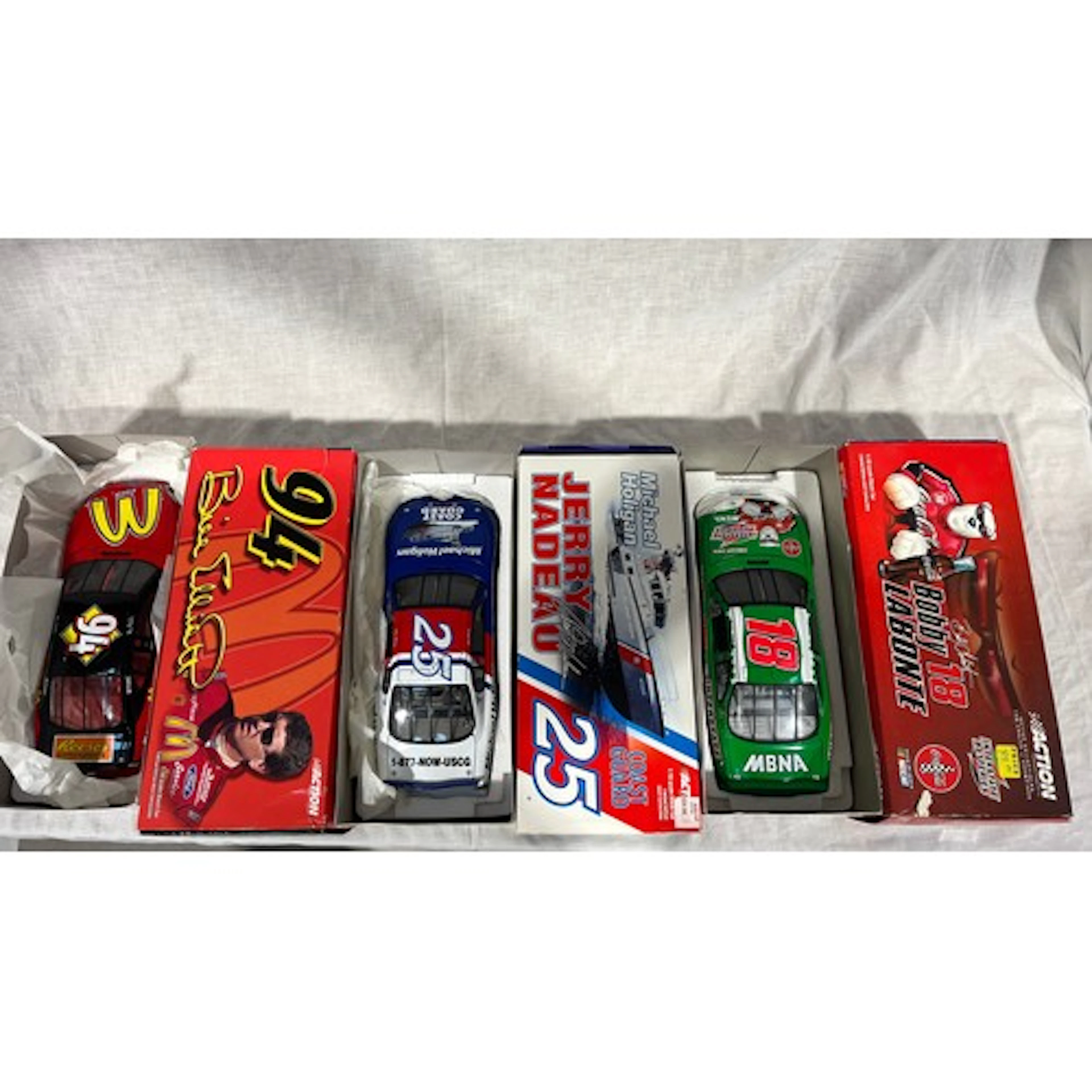 Action Performance Companies Inc Action Collectibles 1:18 sc...