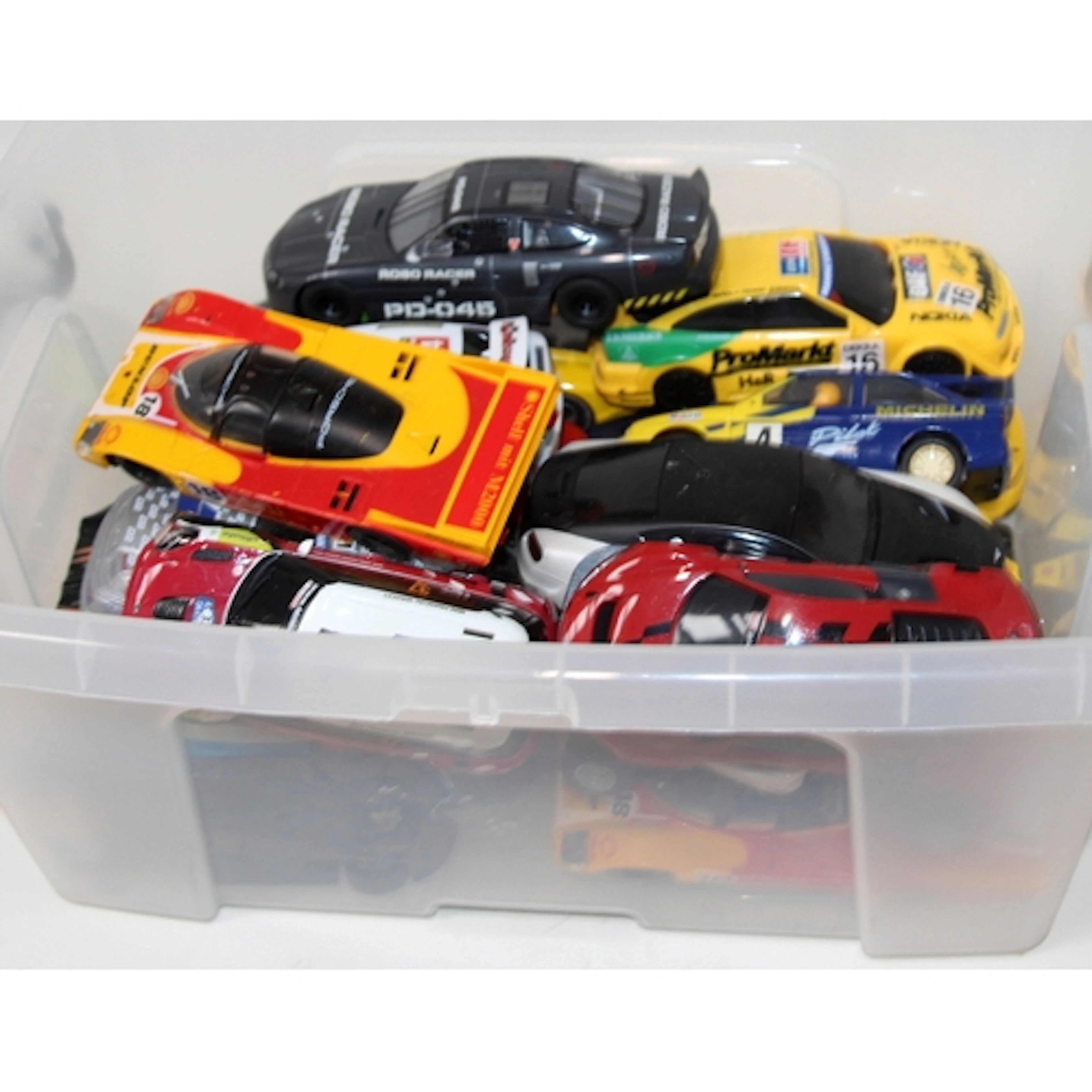 Vintage Scalextric: A carton containing a quantity of loose ...
