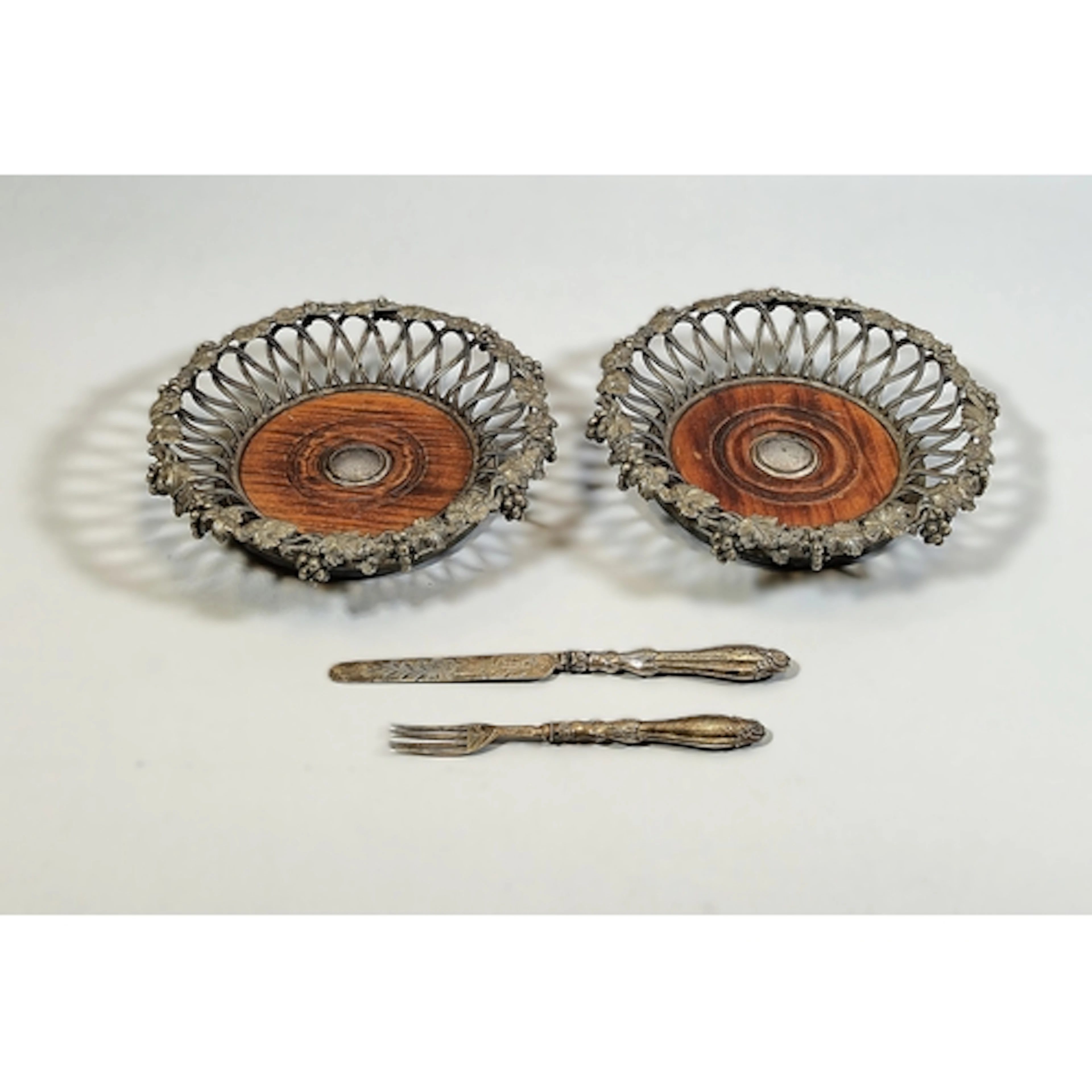 Victorian silver christening knife and fork, Birmingham 1853...