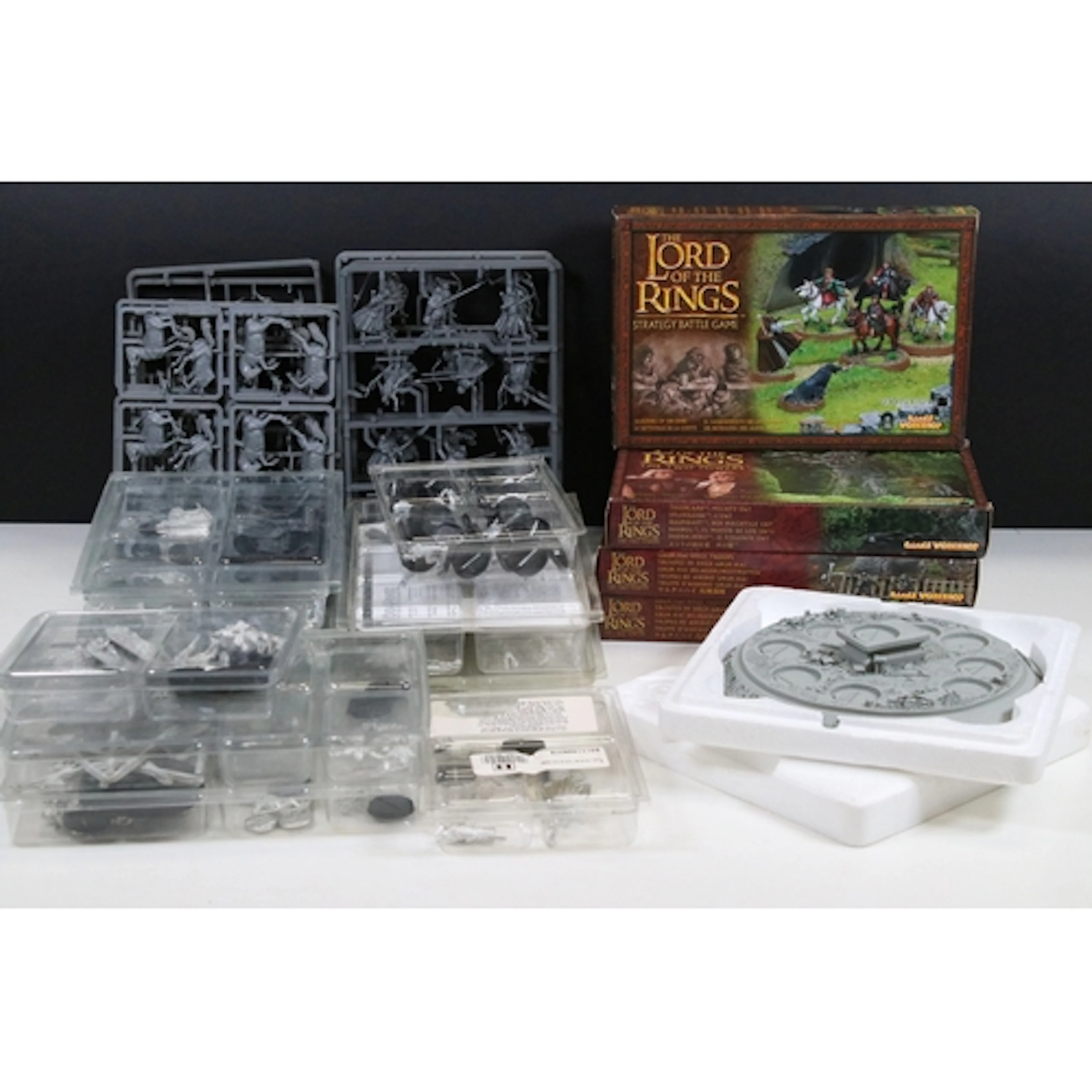 Games Workshop - Collection of various Games Workshop Citade...